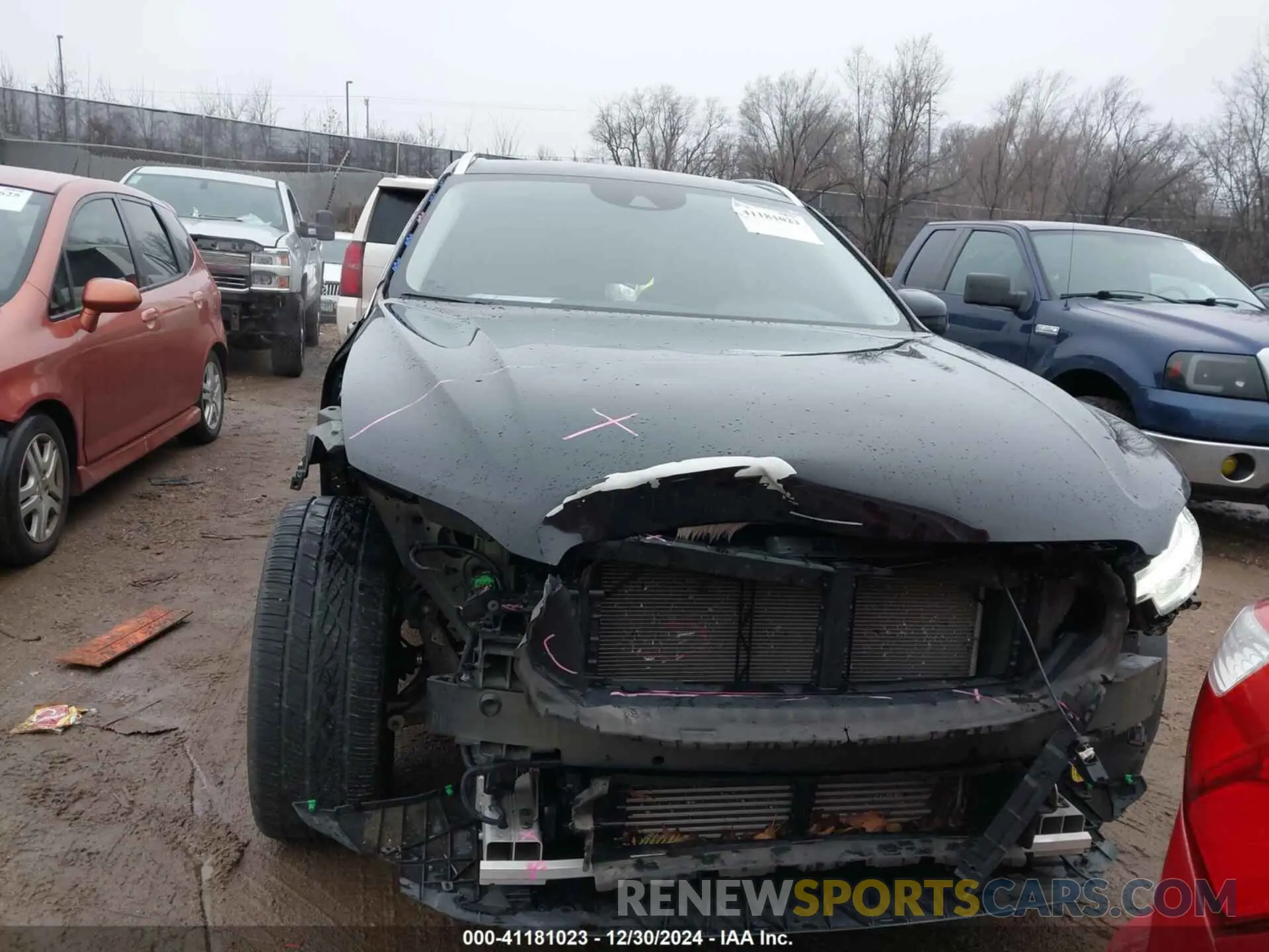 12 Photograph of a damaged car LYV102RL0KB326786 VOLVO XC60 2019