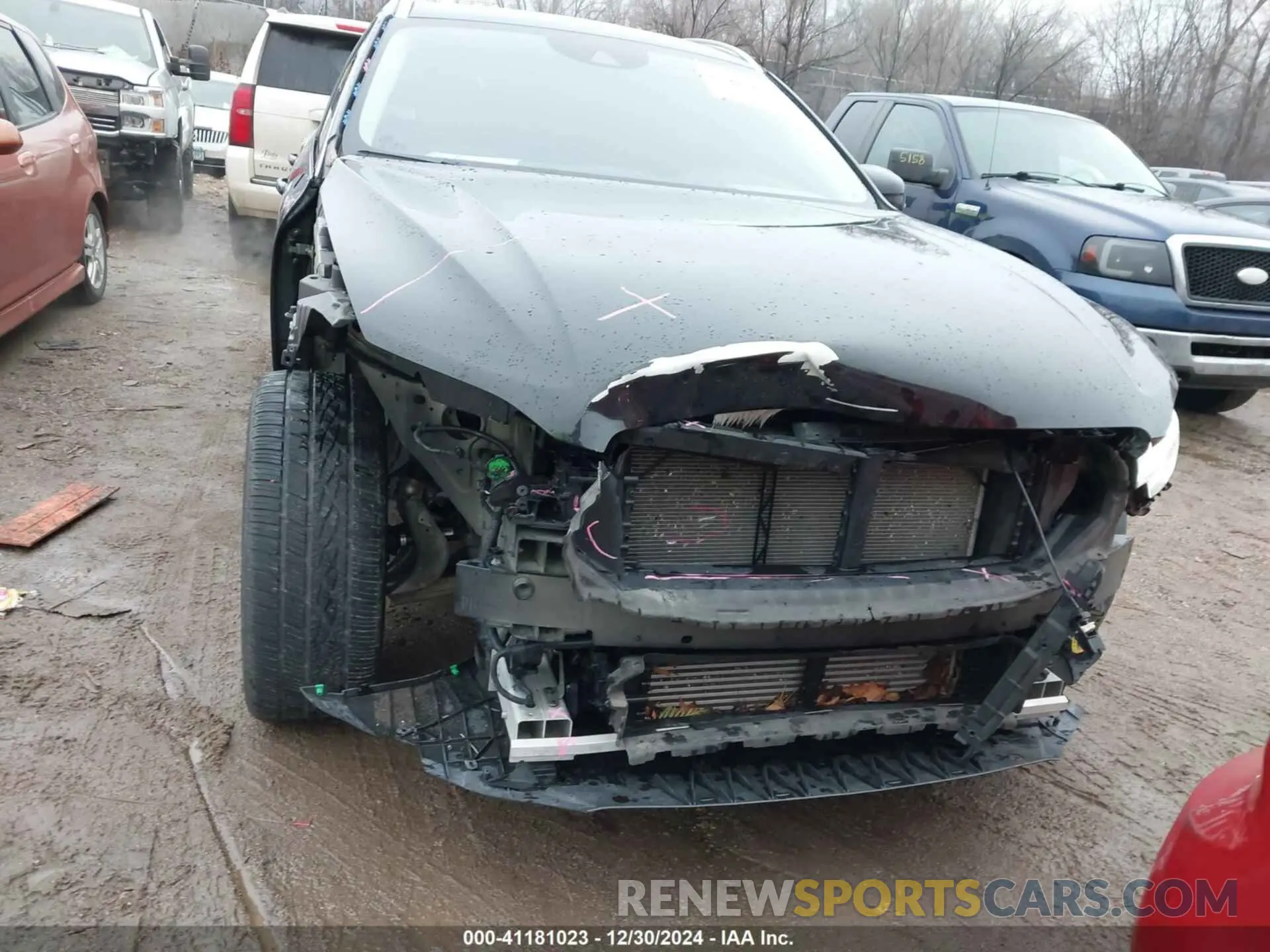 6 Photograph of a damaged car LYV102RL0KB326786 VOLVO XC60 2019