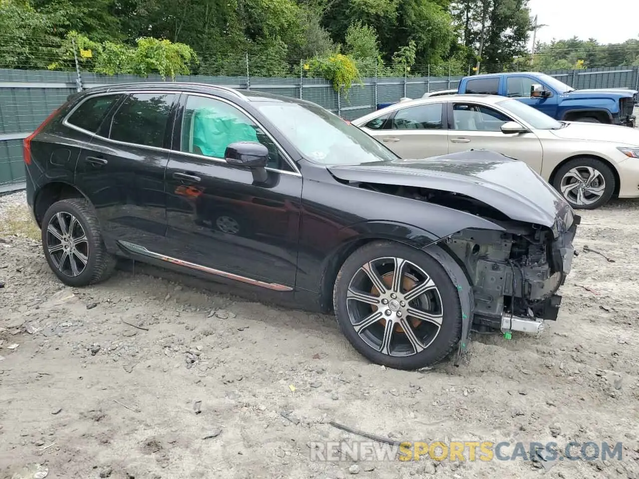 4 Photograph of a damaged car LYV102RL5KB283742 VOLVO XC60 2019