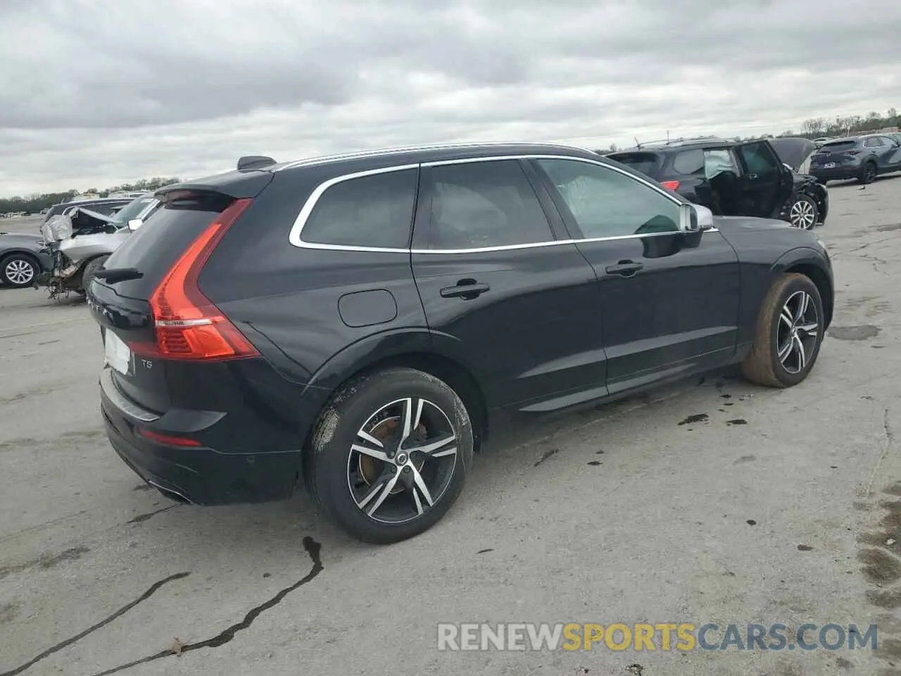 3 Фотография поврежденного автомобиля LYV102RM2KB359846 VOLVO XC60 2019