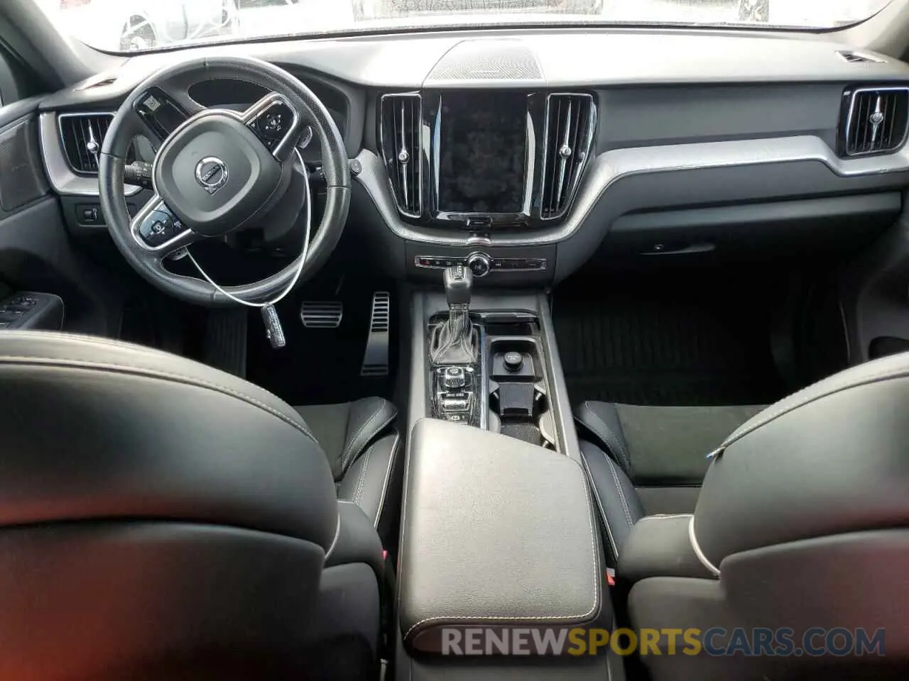 8 Photograph of a damaged car LYVA22RM8KB298948 VOLVO XC60 2019