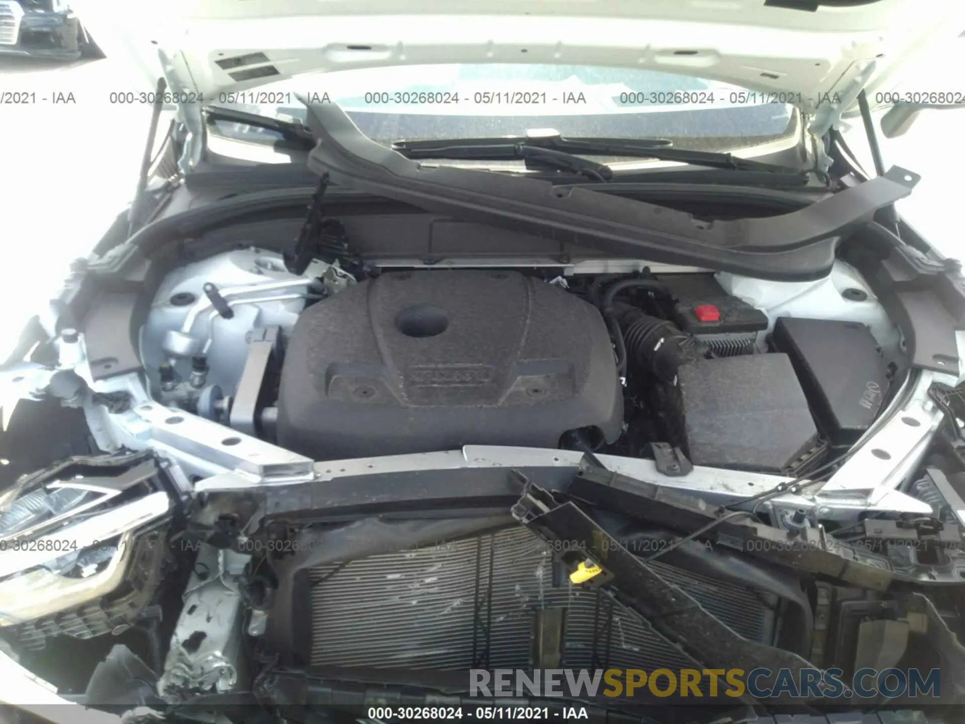 10 Photograph of a damaged car LYVA22RM9KB218377 VOLVO XC60 2019