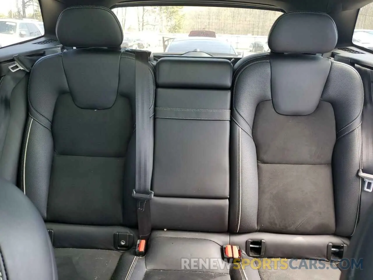 10 Фотография поврежденного автомобиля LYVBR0DM2KB241690 VOLVO XC60 2019