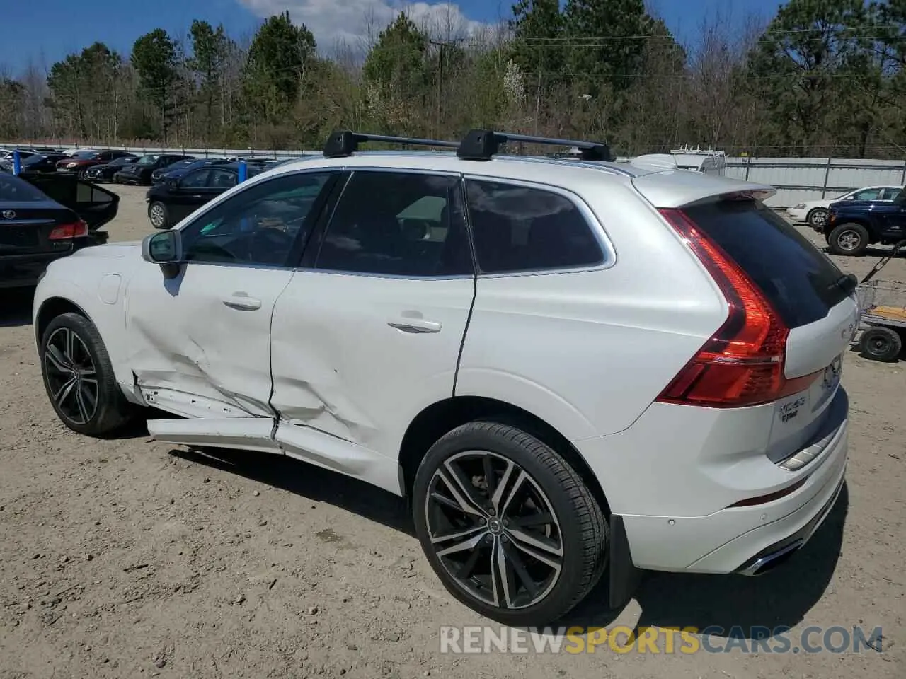 2 Фотография поврежденного автомобиля LYVBR0DM2KB241690 VOLVO XC60 2019
