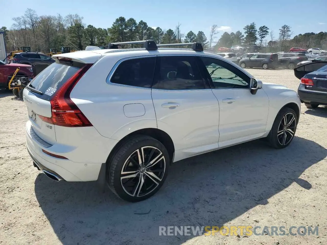 3 Фотография поврежденного автомобиля LYVBR0DM2KB241690 VOLVO XC60 2019