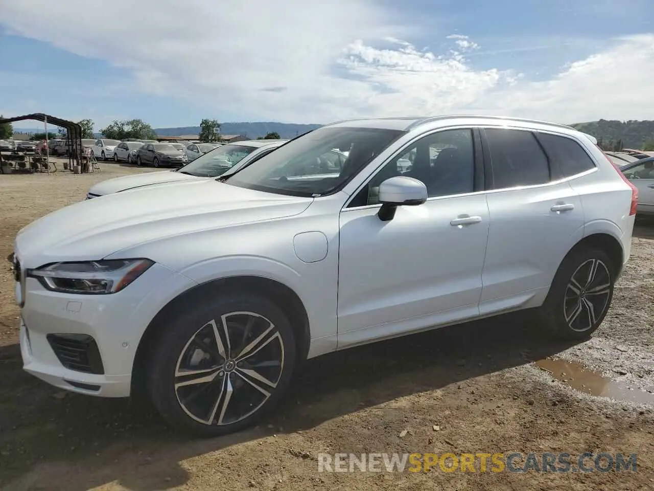 1 Фотография поврежденного автомобиля LYVBR0DM8KB239250 VOLVO XC60 2019