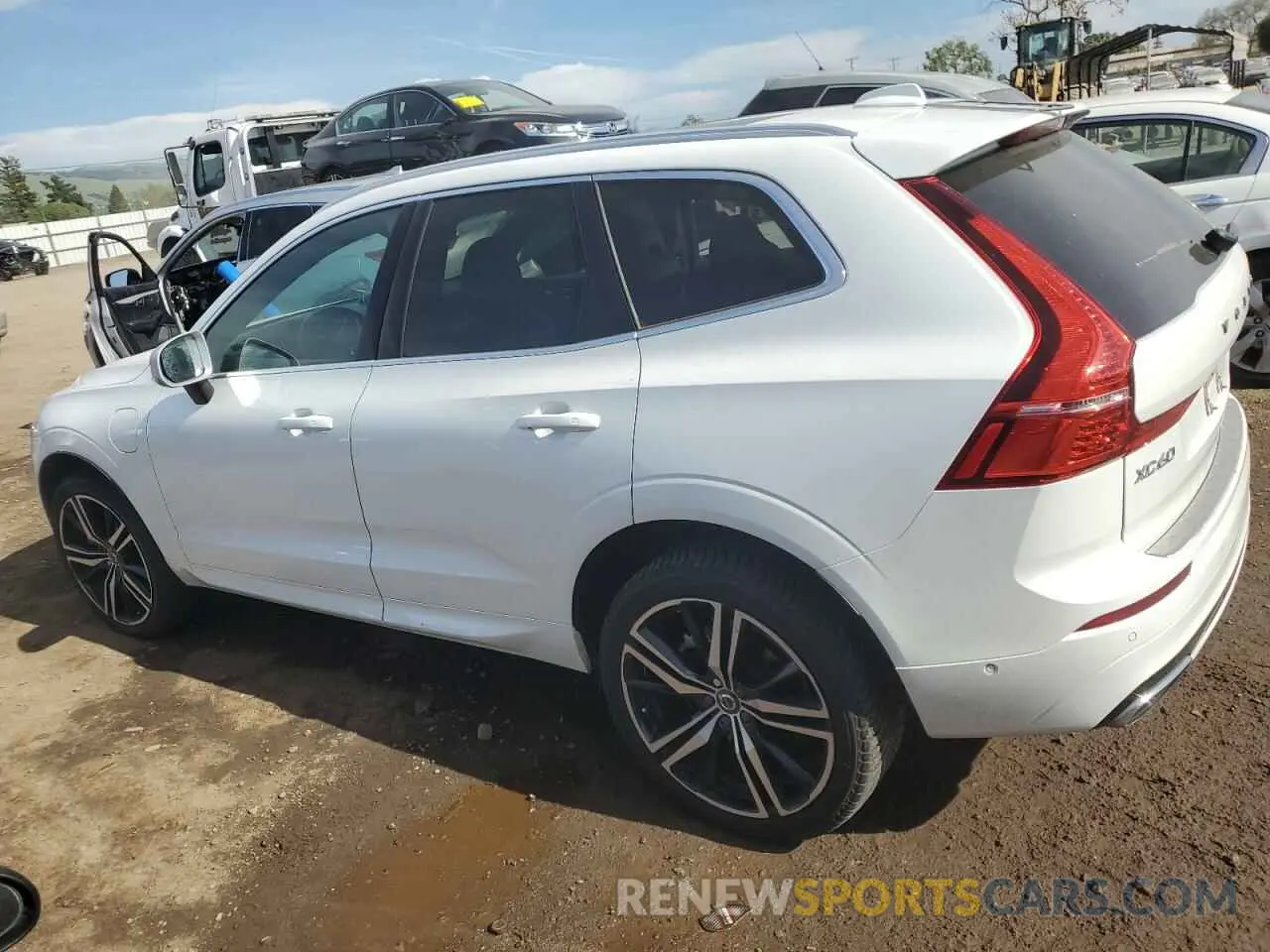 2 Фотография поврежденного автомобиля LYVBR0DM8KB239250 VOLVO XC60 2019