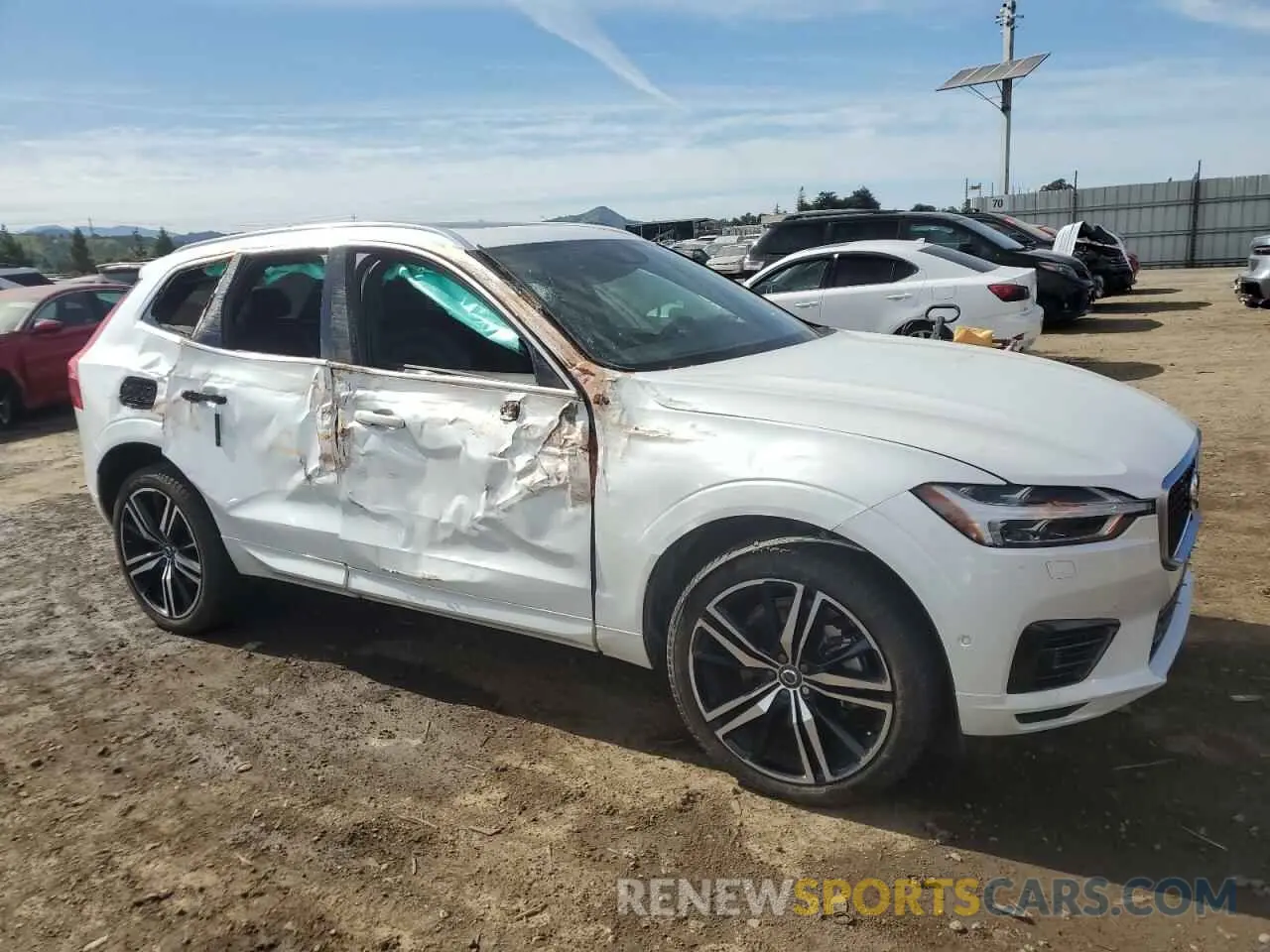 4 Фотография поврежденного автомобиля LYVBR0DM8KB239250 VOLVO XC60 2019