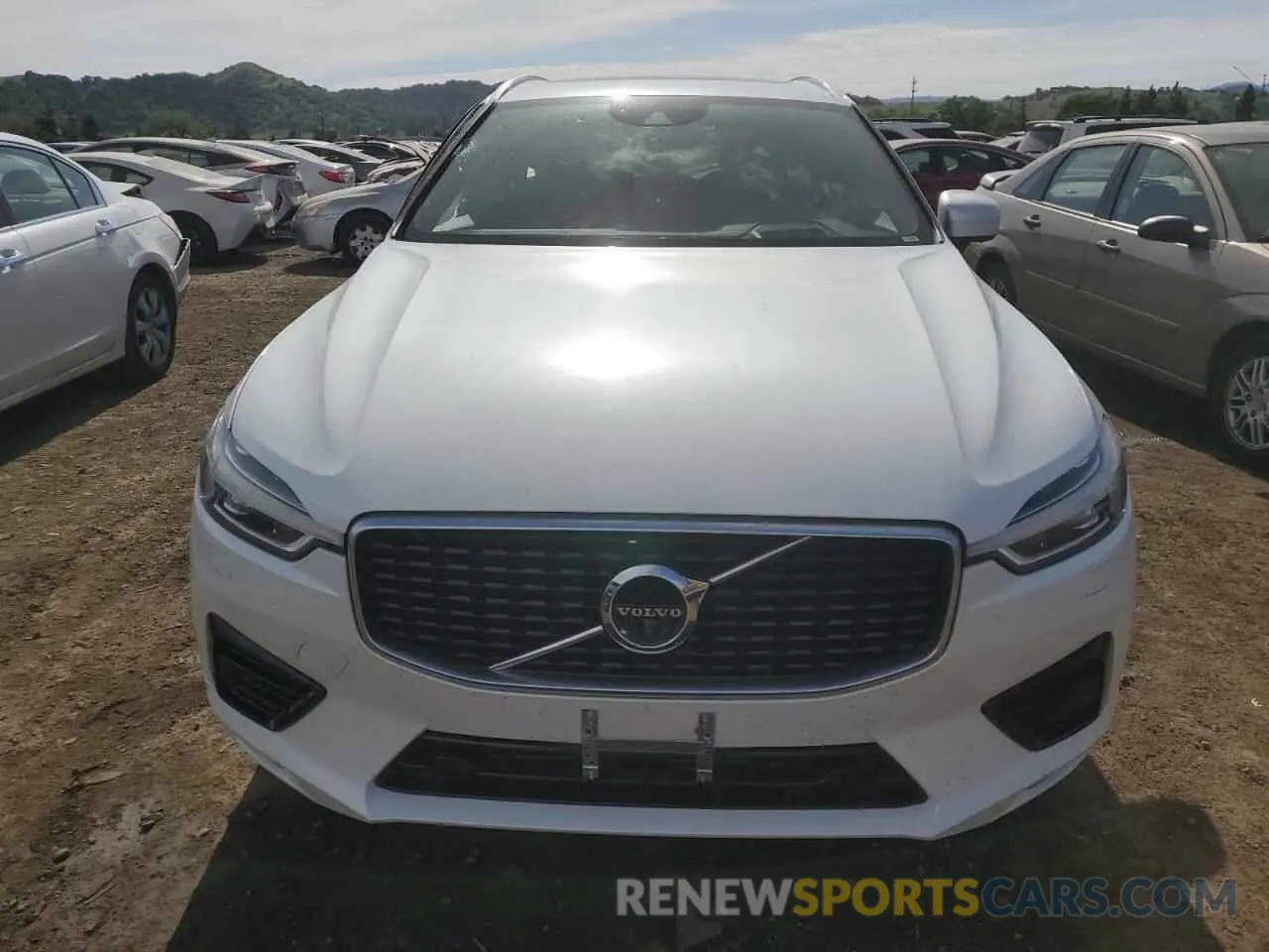 5 Фотография поврежденного автомобиля LYVBR0DM8KB239250 VOLVO XC60 2019