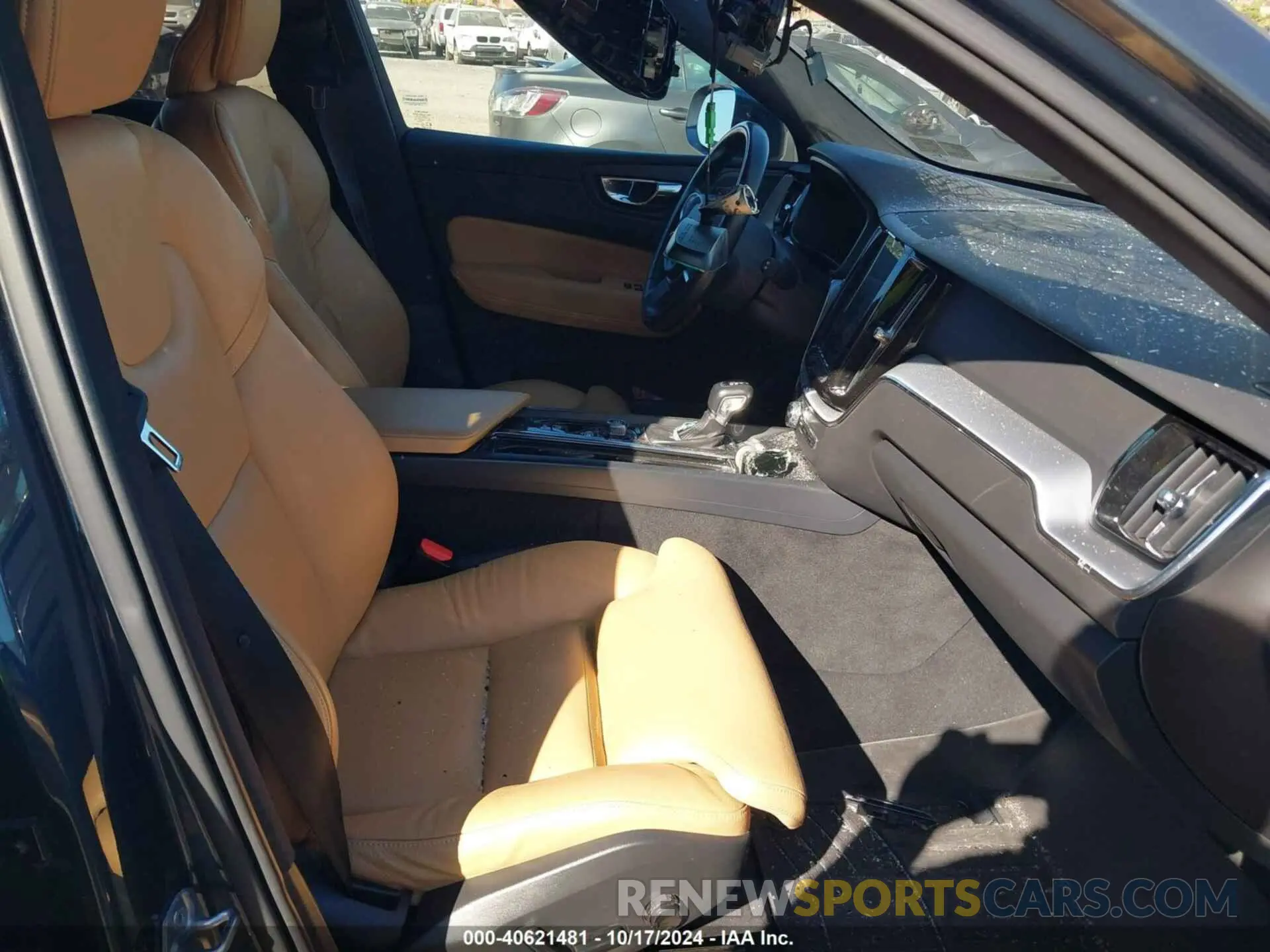 5 Фотография поврежденного автомобиля YV4A22RK3K1375471 VOLVO XC60 2019