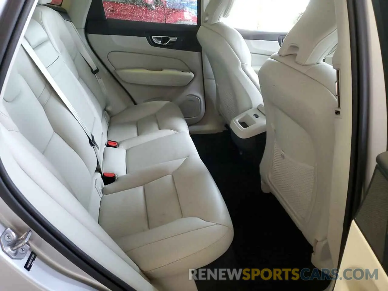11 Photograph of a damaged car YV4A22RKXK1375810 VOLVO XC60 2019