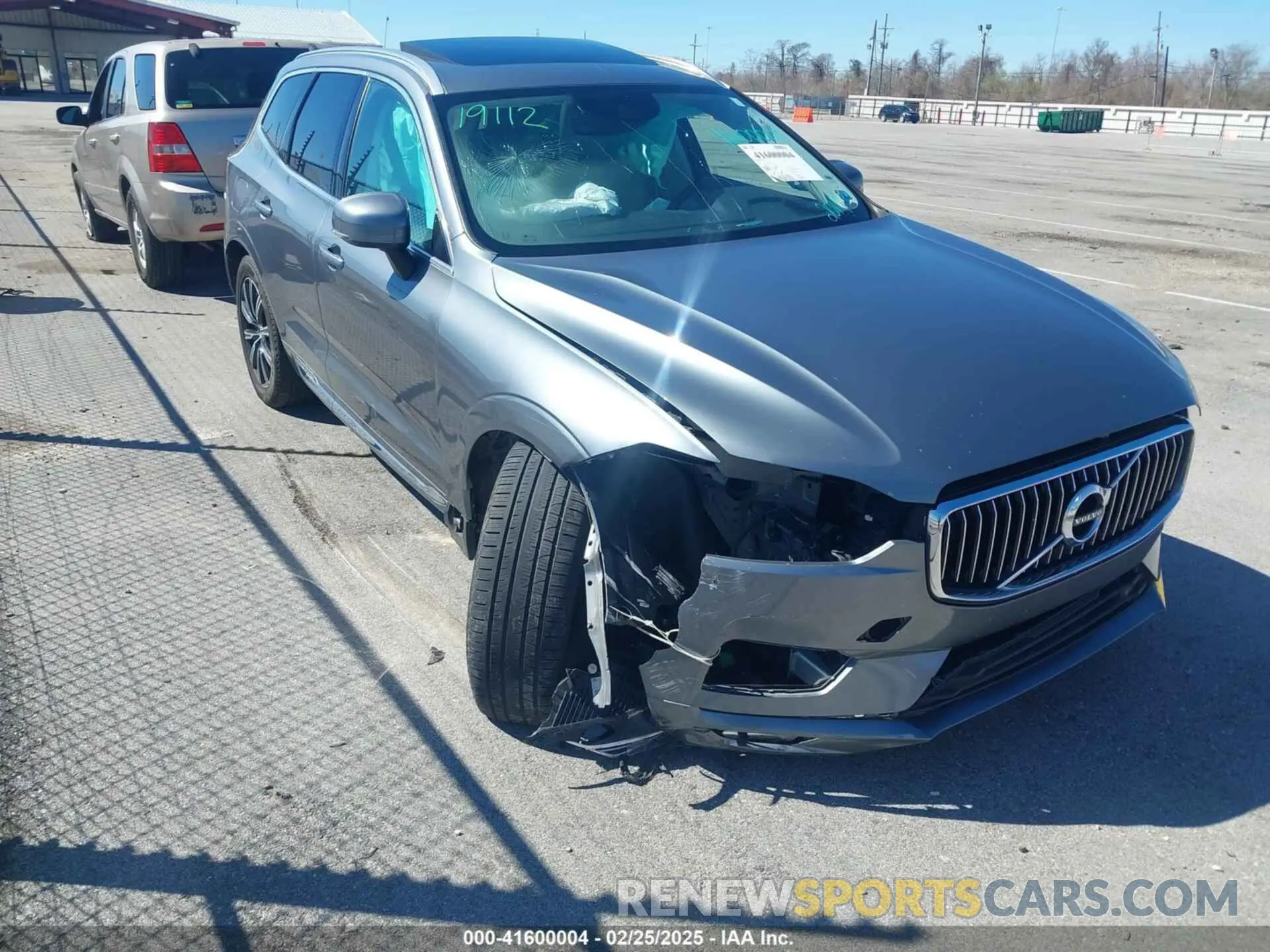 1 Photograph of a damaged car YV4A22RL0K1377946 VOLVO XC60 2019