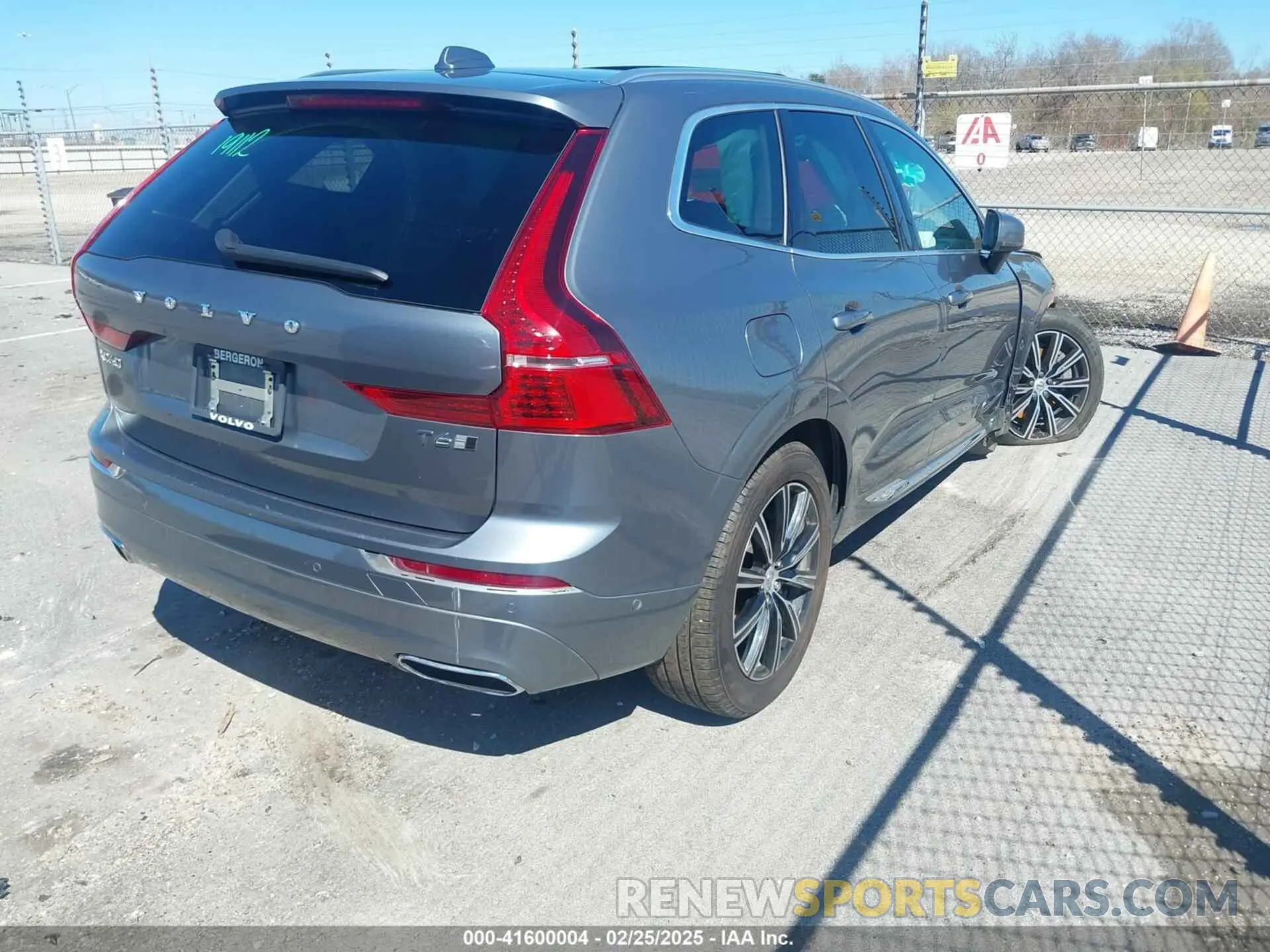 4 Photograph of a damaged car YV4A22RL0K1377946 VOLVO XC60 2019