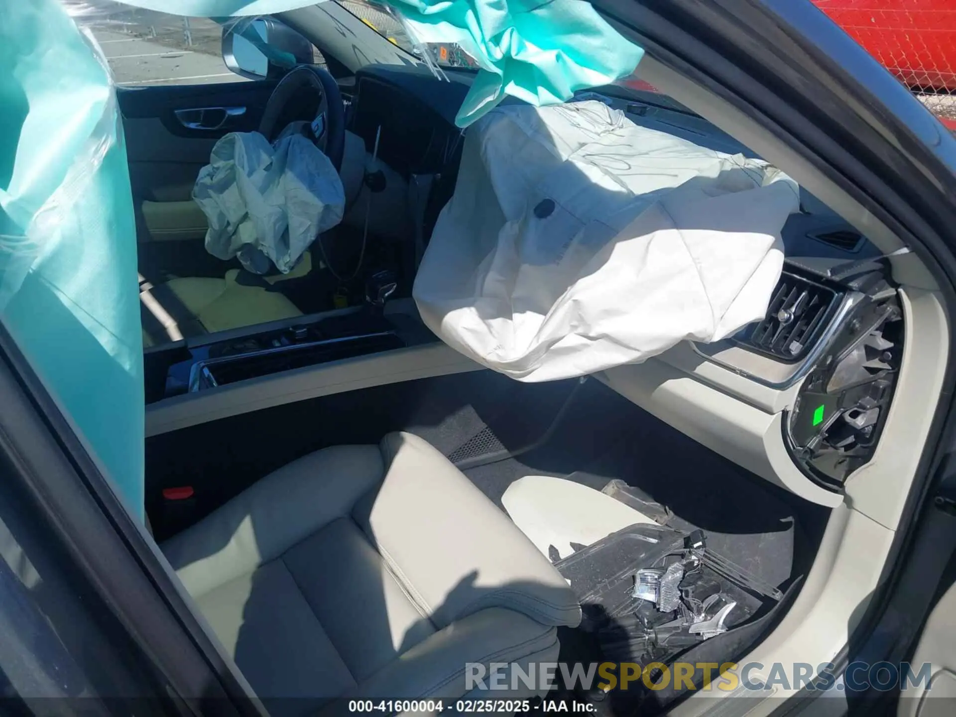 5 Photograph of a damaged car YV4A22RL0K1377946 VOLVO XC60 2019