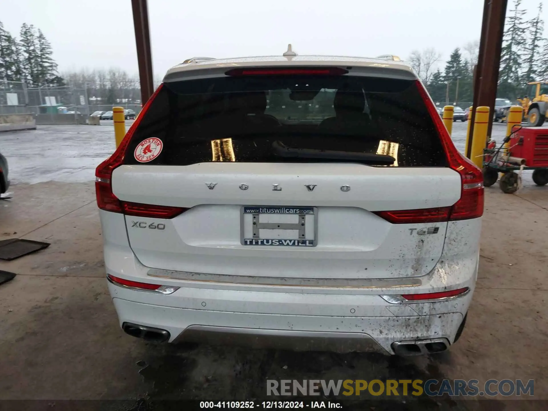 17 Фотография поврежденного автомобиля YV4A22RL3K1317756 VOLVO XC60 2019