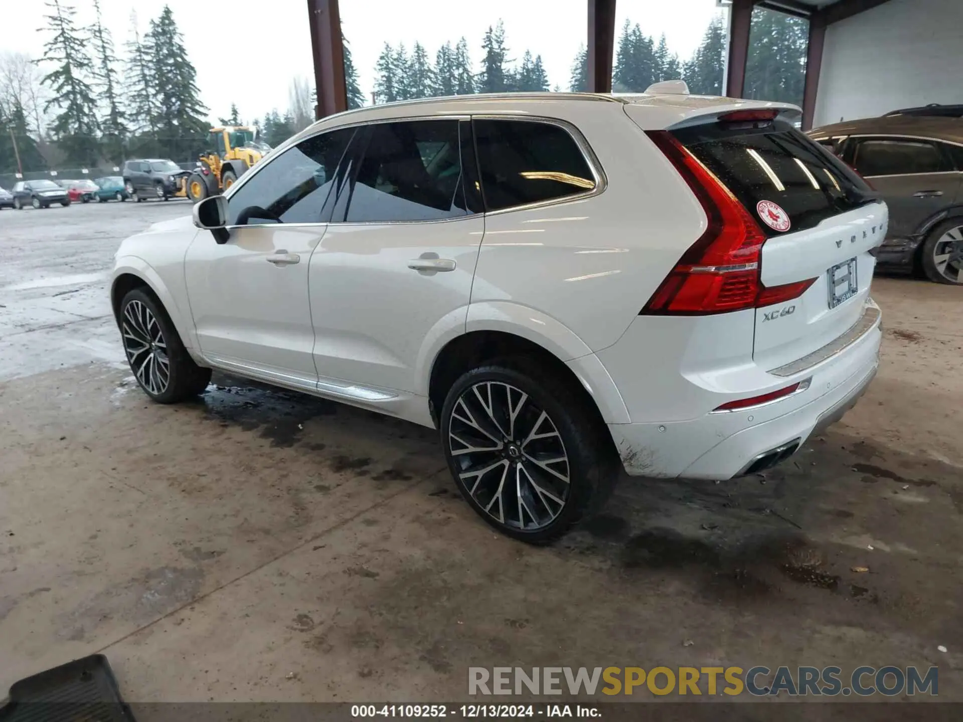 3 Фотография поврежденного автомобиля YV4A22RL3K1317756 VOLVO XC60 2019