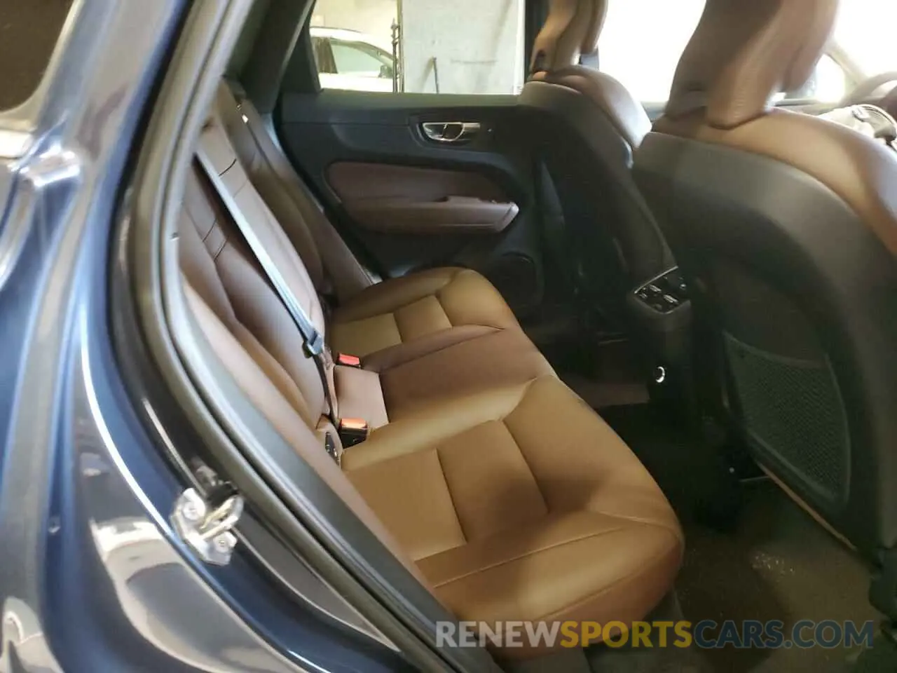 11 Фотография поврежденного автомобиля YV4A22RL9K1338031 VOLVO XC60 2019