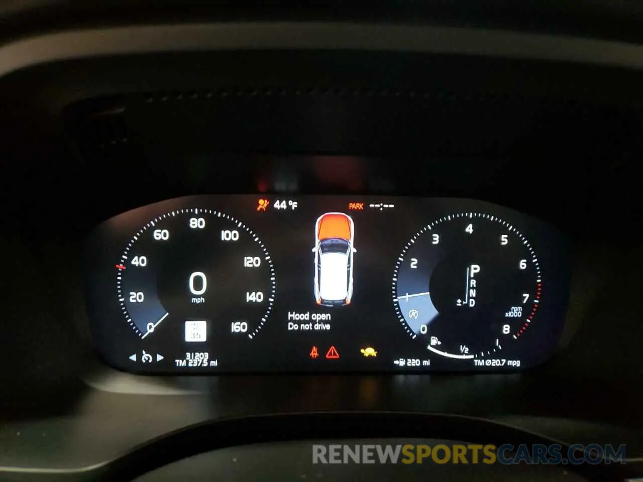 9 Фотография поврежденного автомобиля YV4A22RL9K1338031 VOLVO XC60 2019