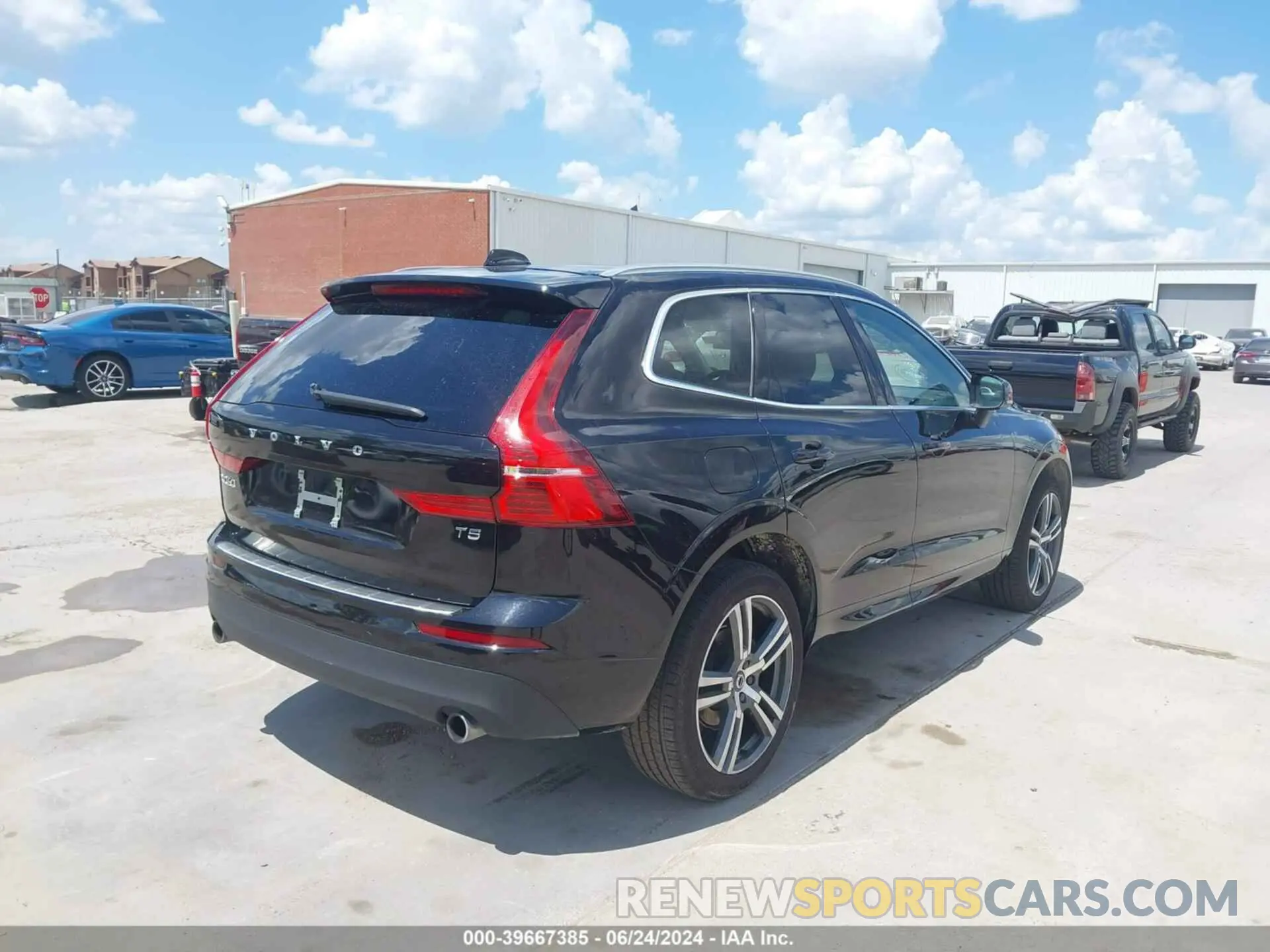 4 Photograph of a damaged car YV4102DK4L1589903 VOLVO XC60 2020