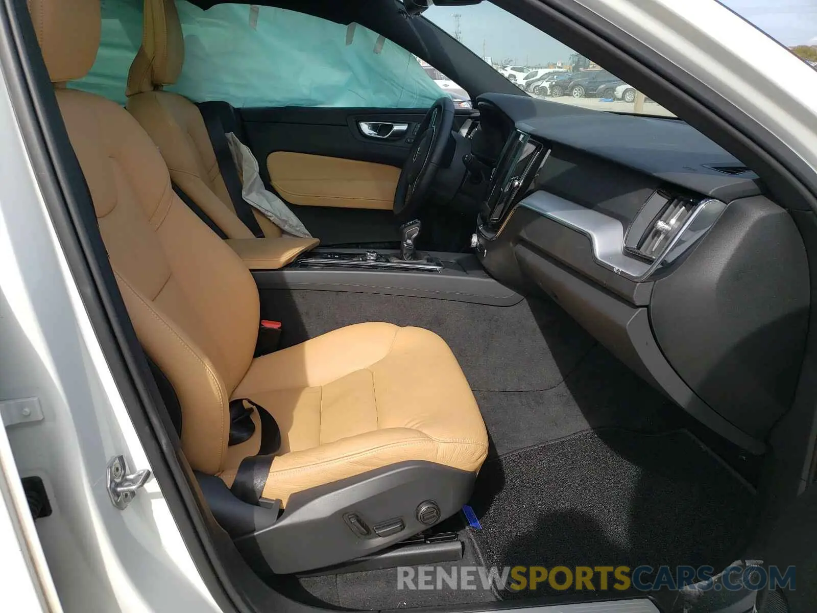 5 Photograph of a damaged car YV4102DK9L1561255 VOLVO XC60 2020