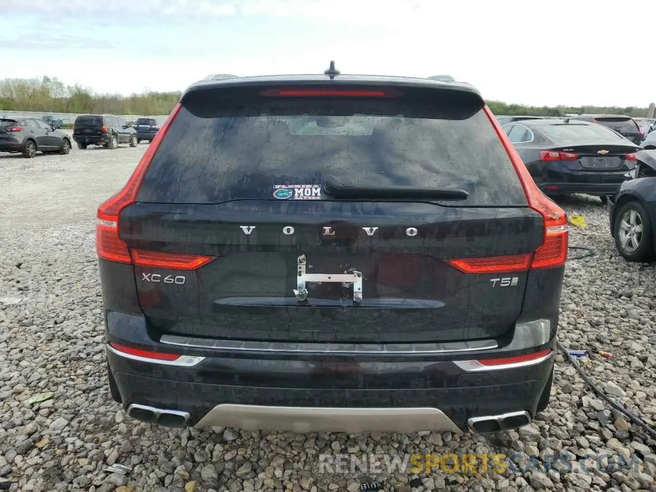 6 Photograph of a damaged car YV4102DLXL1516978 VOLVO XC60 2020