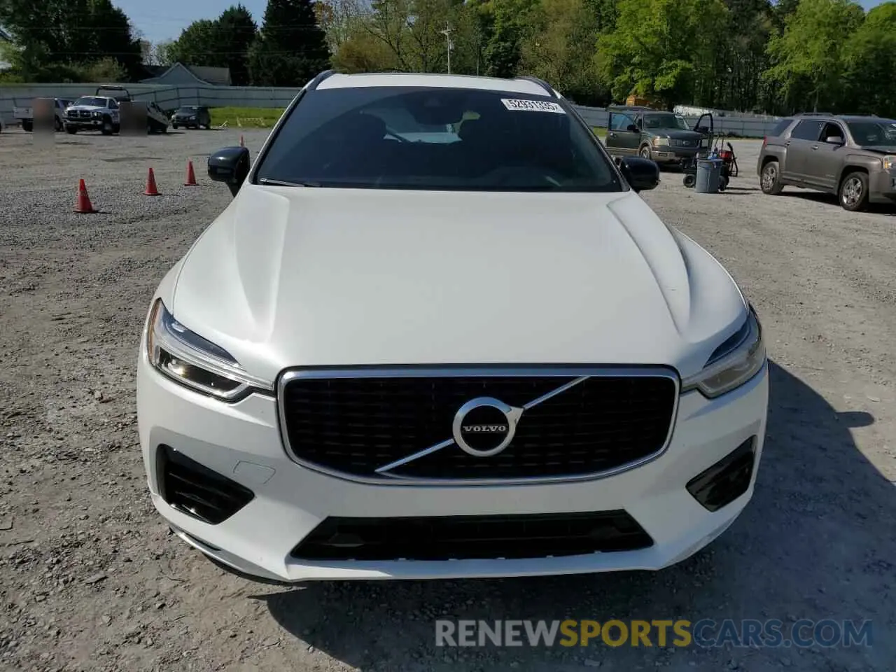 5 Photograph of a damaged car YV4102DM1L1498380 VOLVO XC60 2020