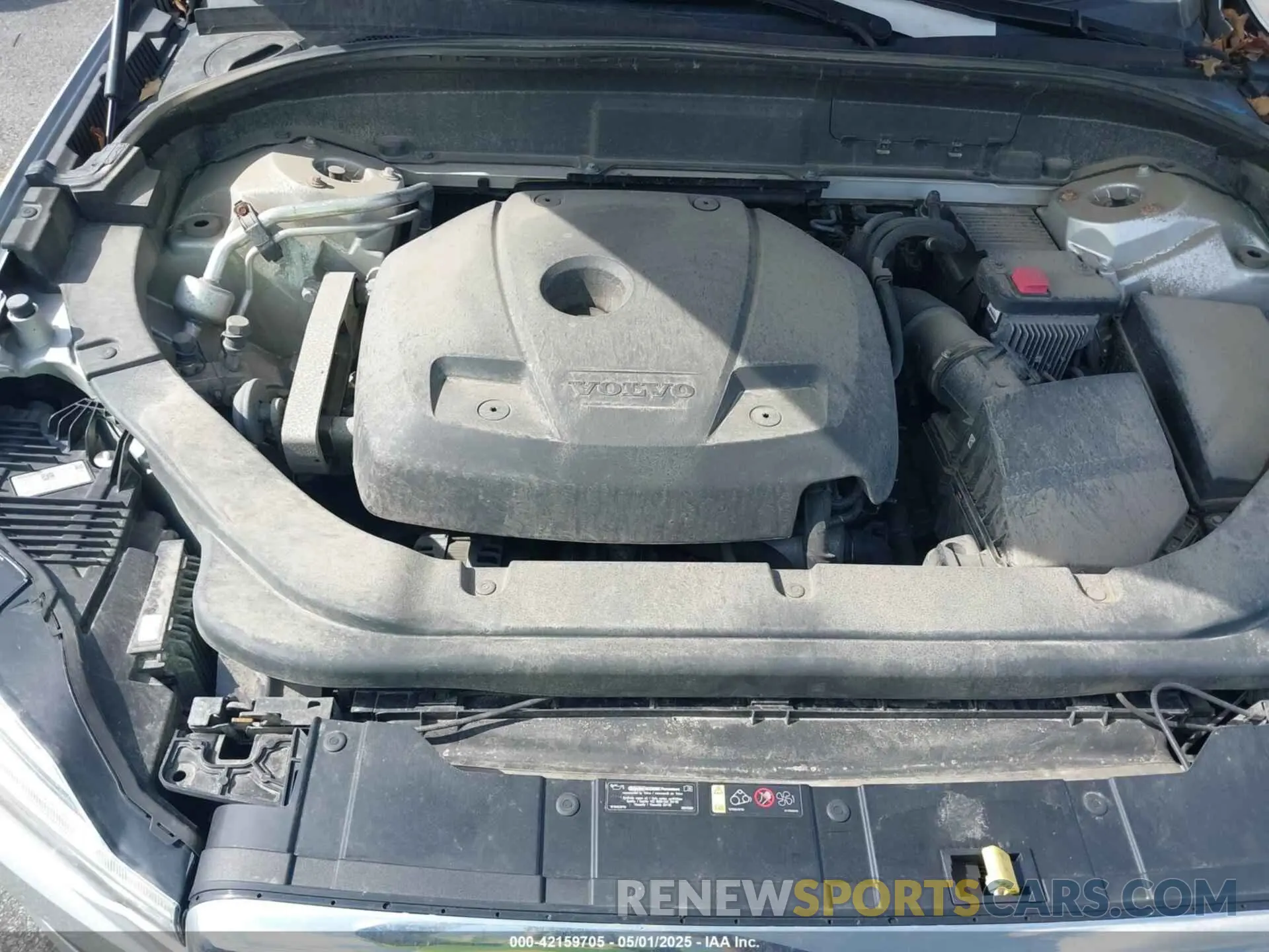 10 Фотография поврежденного автомобиля YV4102RK0L1478564 VOLVO XC60 2020