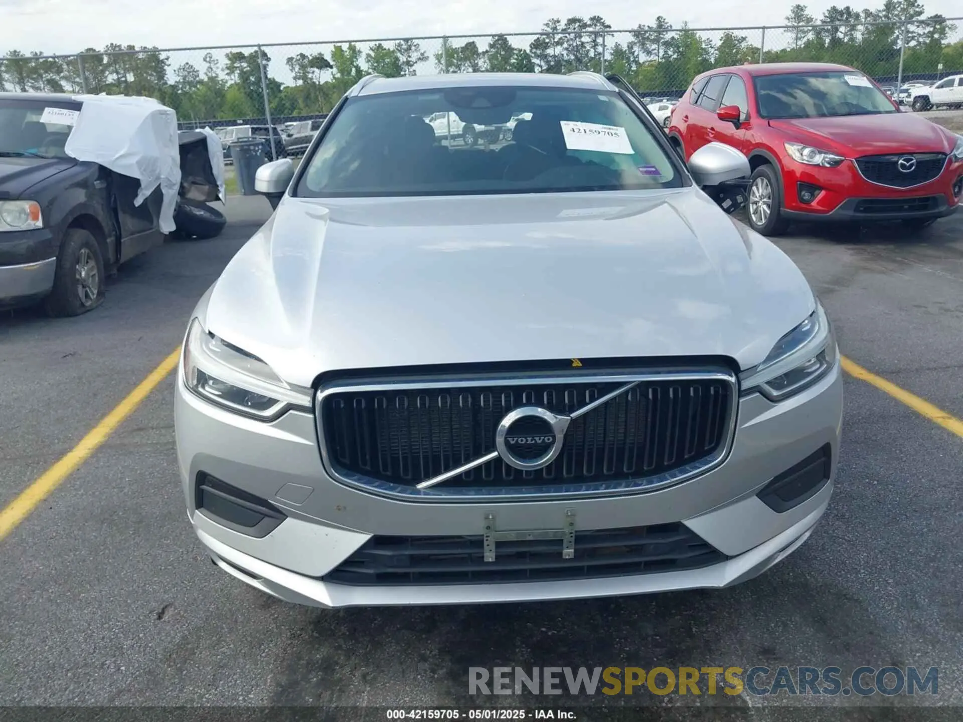 11 Фотография поврежденного автомобиля YV4102RK0L1478564 VOLVO XC60 2020