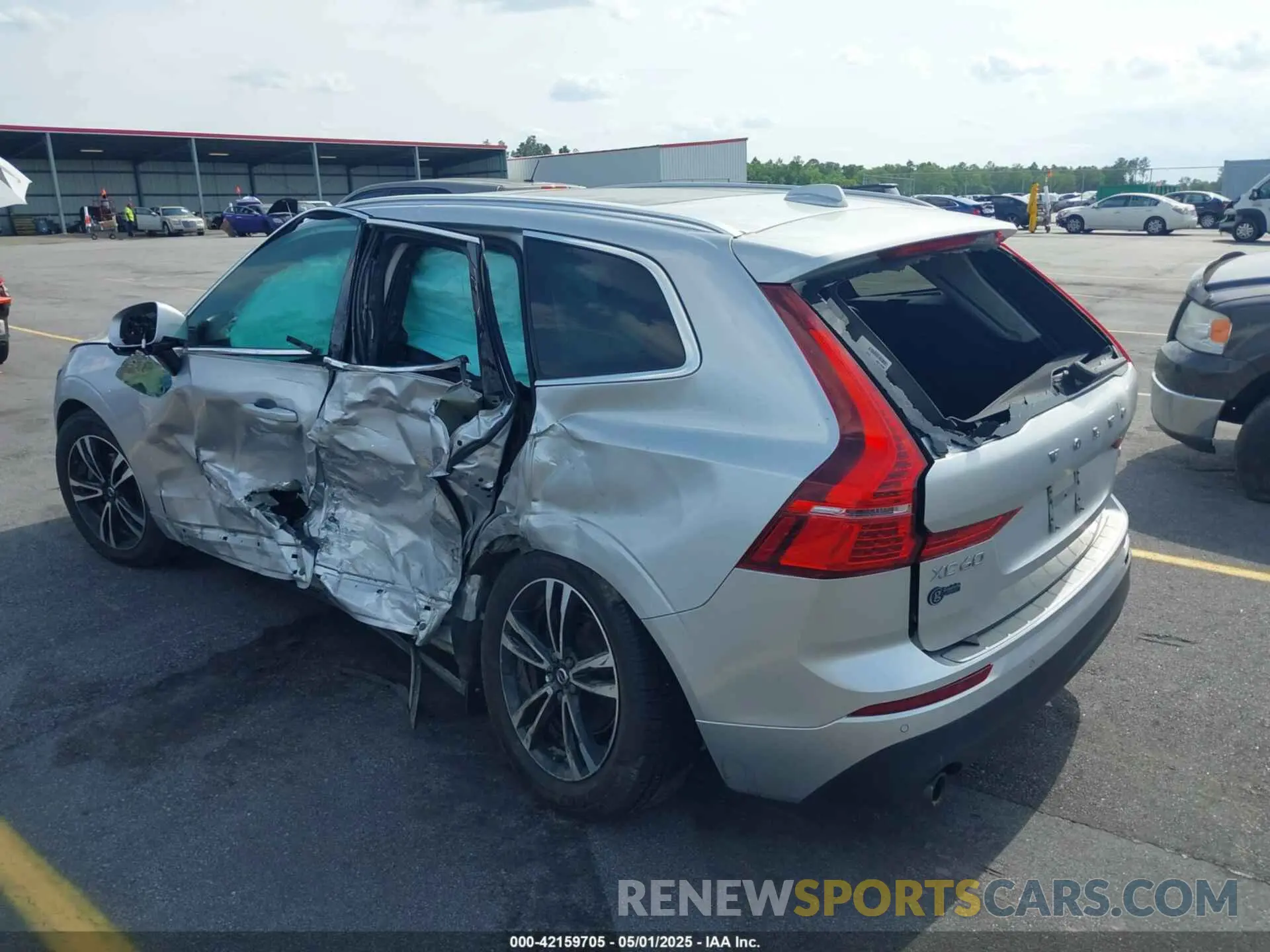 3 Фотография поврежденного автомобиля YV4102RK0L1478564 VOLVO XC60 2020