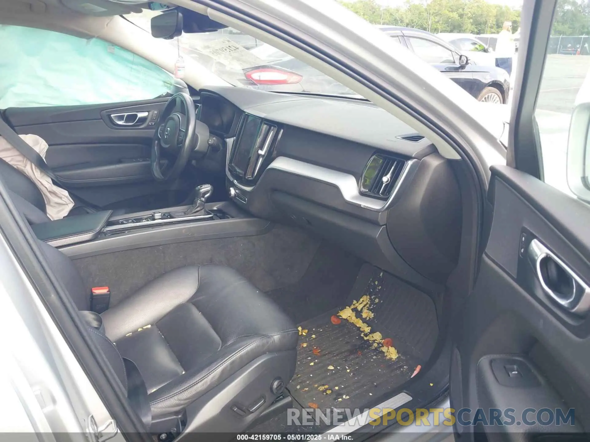 5 Фотография поврежденного автомобиля YV4102RK0L1478564 VOLVO XC60 2020