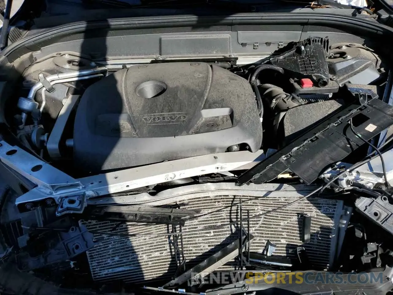 7 Photograph of a damaged car YV4102RK2L1411531 VOLVO XC60 2020