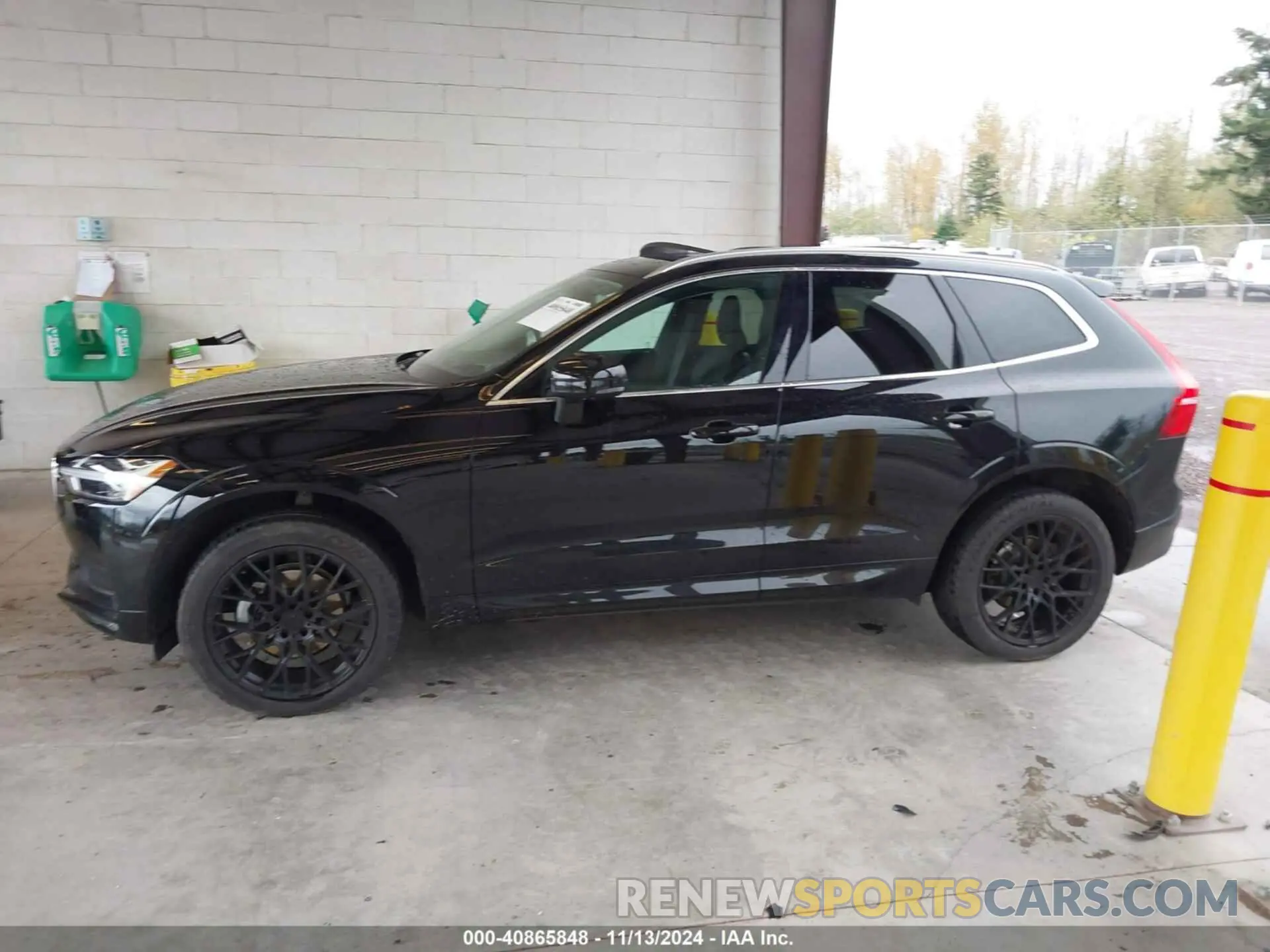 14 Photograph of a damaged car YV4102RK2L1411657 VOLVO XC60 2020