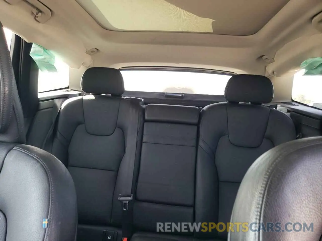 10 Фотография поврежденного автомобиля YV4102RK4L1565903 VOLVO XC60 2020