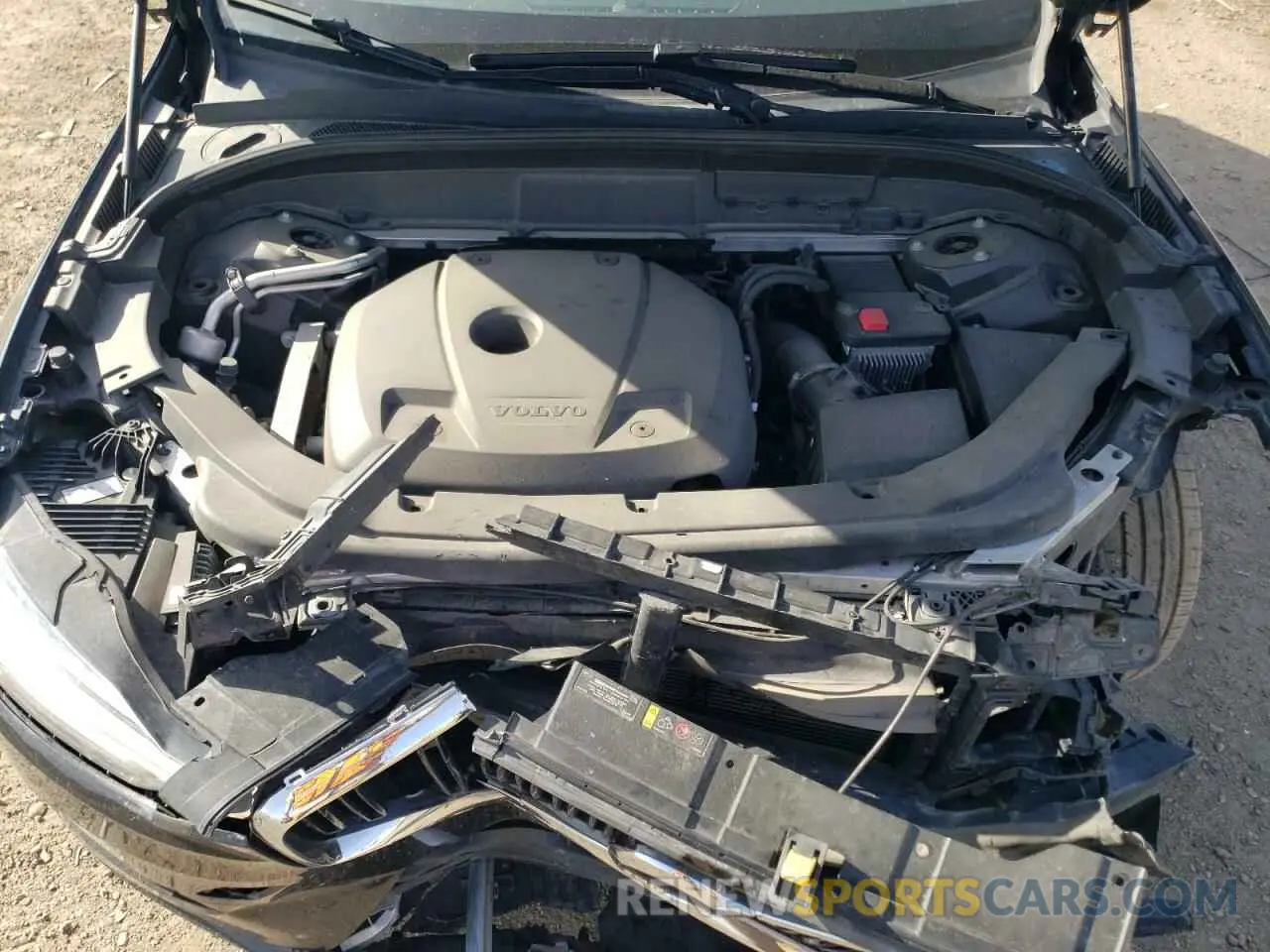 12 Фотография поврежденного автомобиля YV4102RK4L1565903 VOLVO XC60 2020