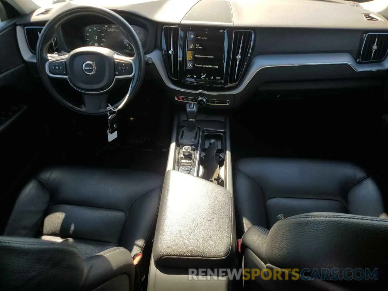 8 Фотография поврежденного автомобиля YV4102RK5L1545692 VOLVO XC60 2020