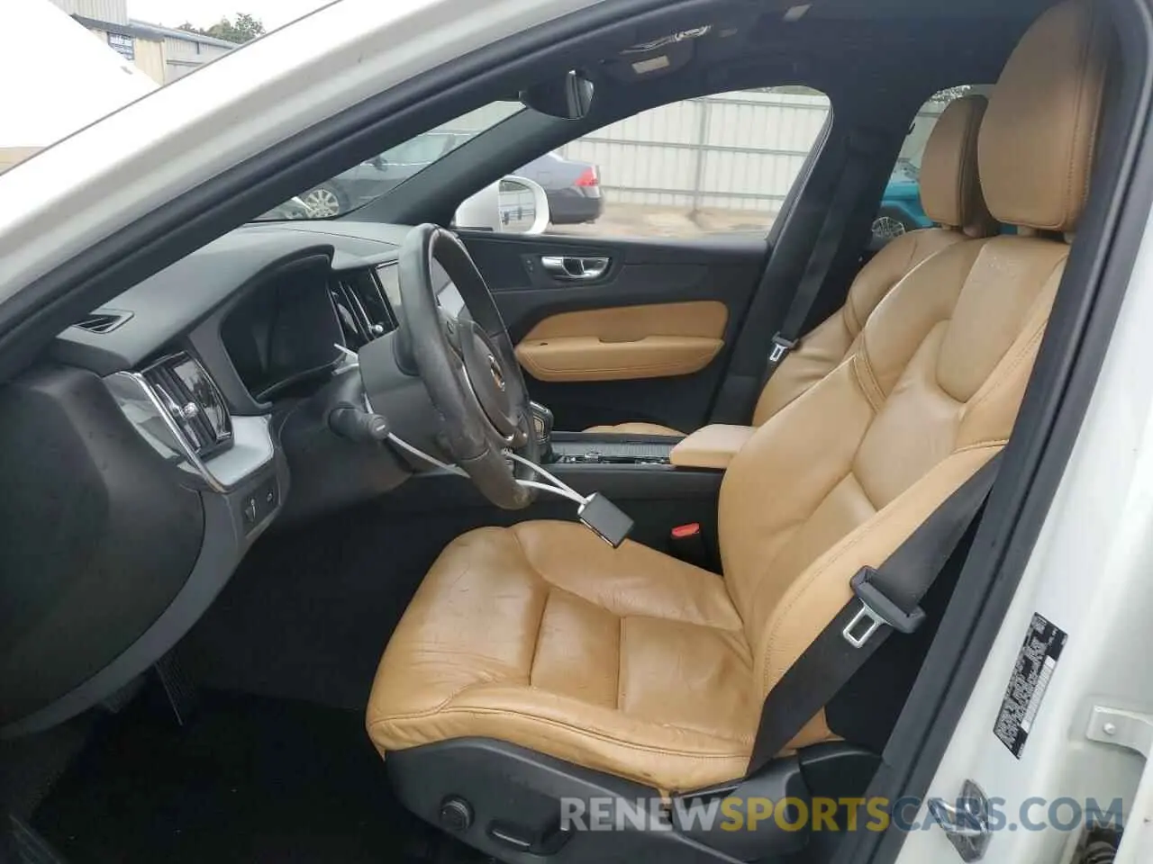 7 Фотография поврежденного автомобиля YV4102RK5L1601145 VOLVO XC60 2020
