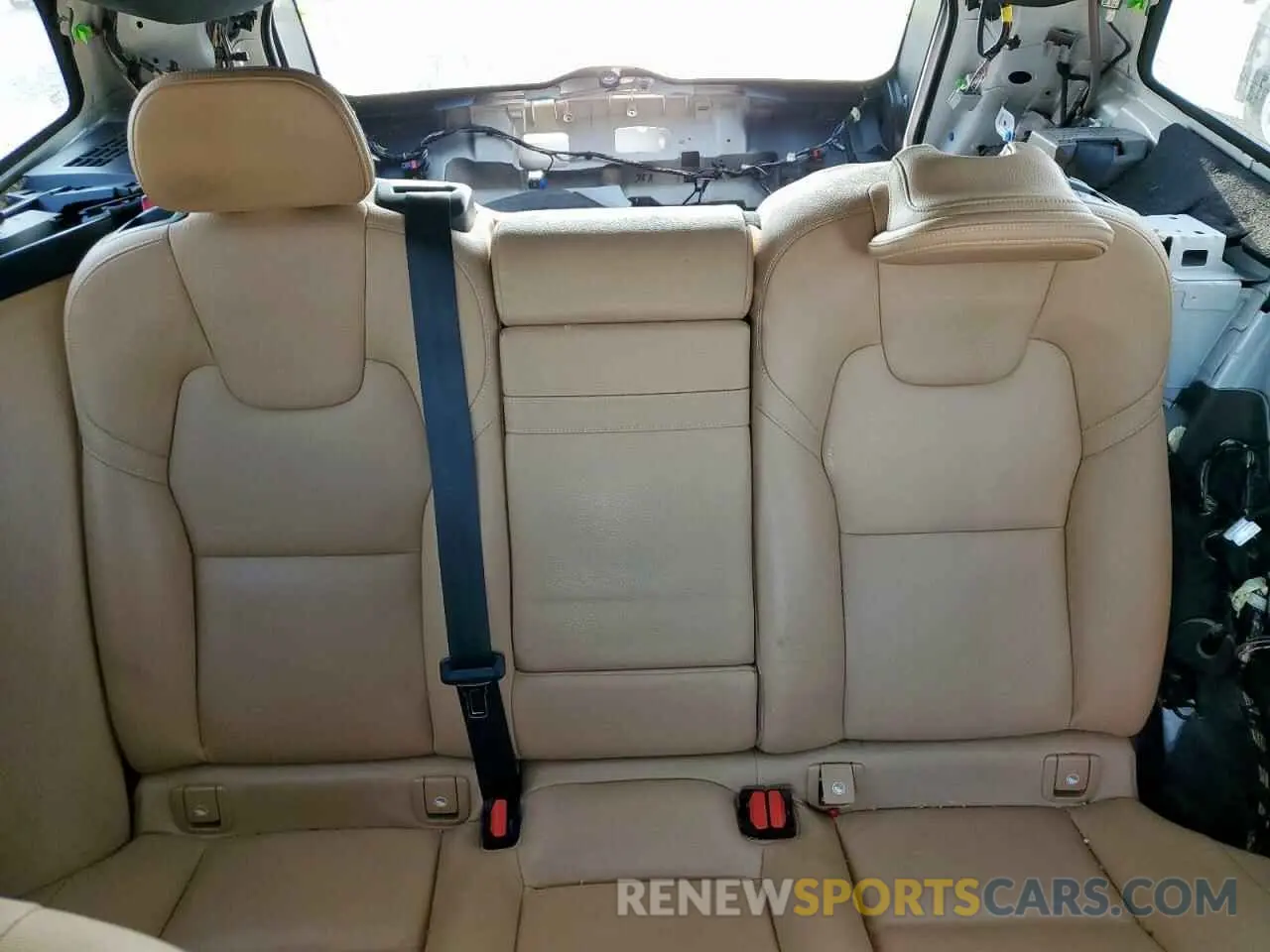 10 Фотография поврежденного автомобиля YV4102RK7L1582842 VOLVO XC60 2020