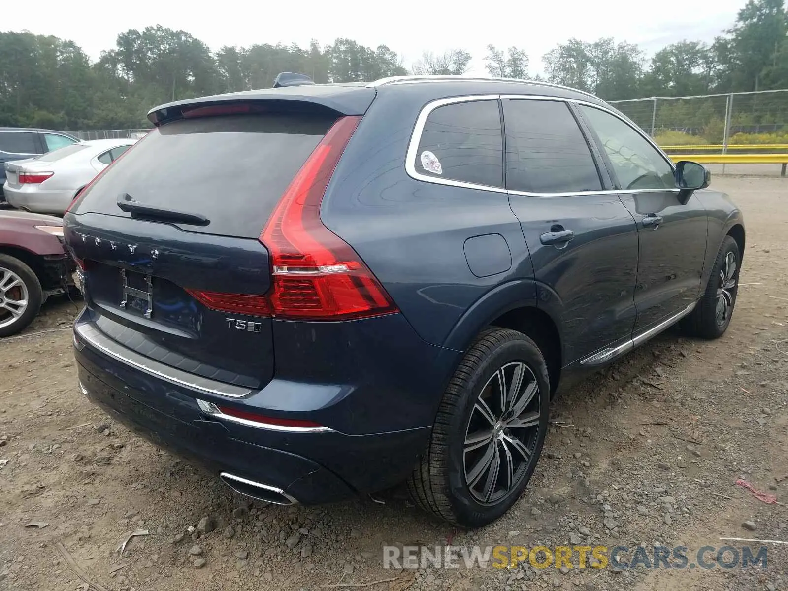 4 Photograph of a damaged car YV4102RL0L1517517 VOLVO XC60 2020