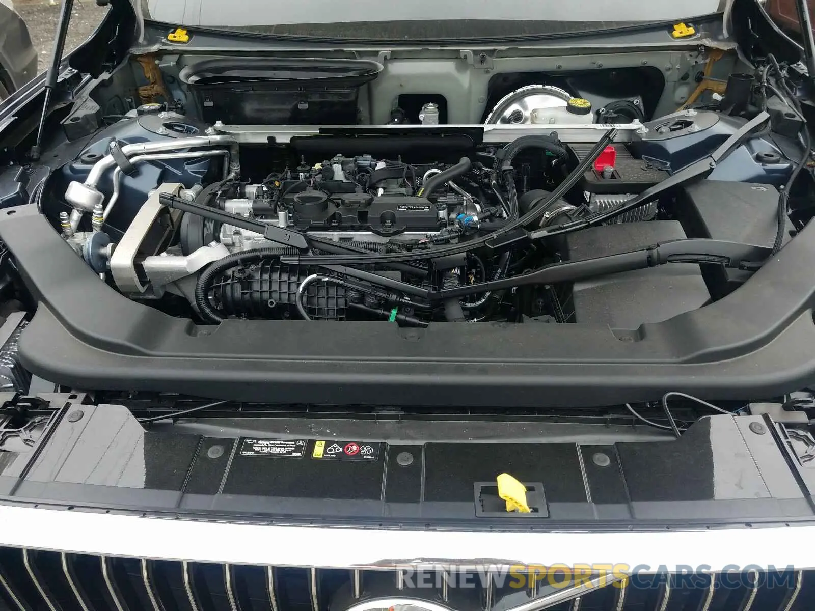 7 Photograph of a damaged car YV4102RL0L1517517 VOLVO XC60 2020