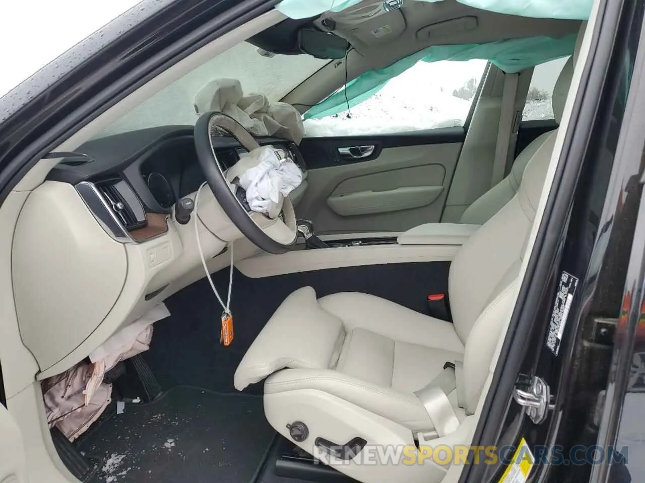 7 Photograph of a damaged car YV4102RL8L1473766 VOLVO XC60 2020