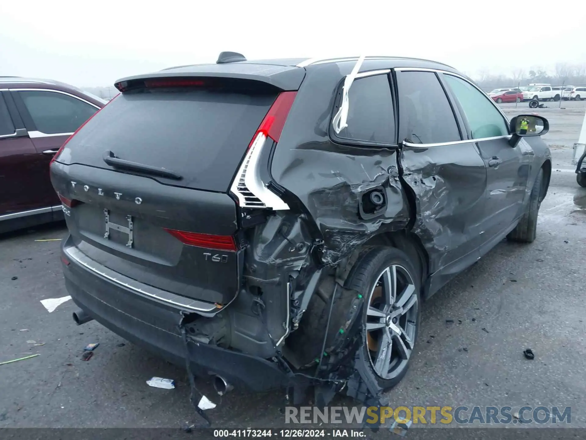 4 Фотография поврежденного автомобиля YV4A22RK0L1534559 VOLVO XC60 2020