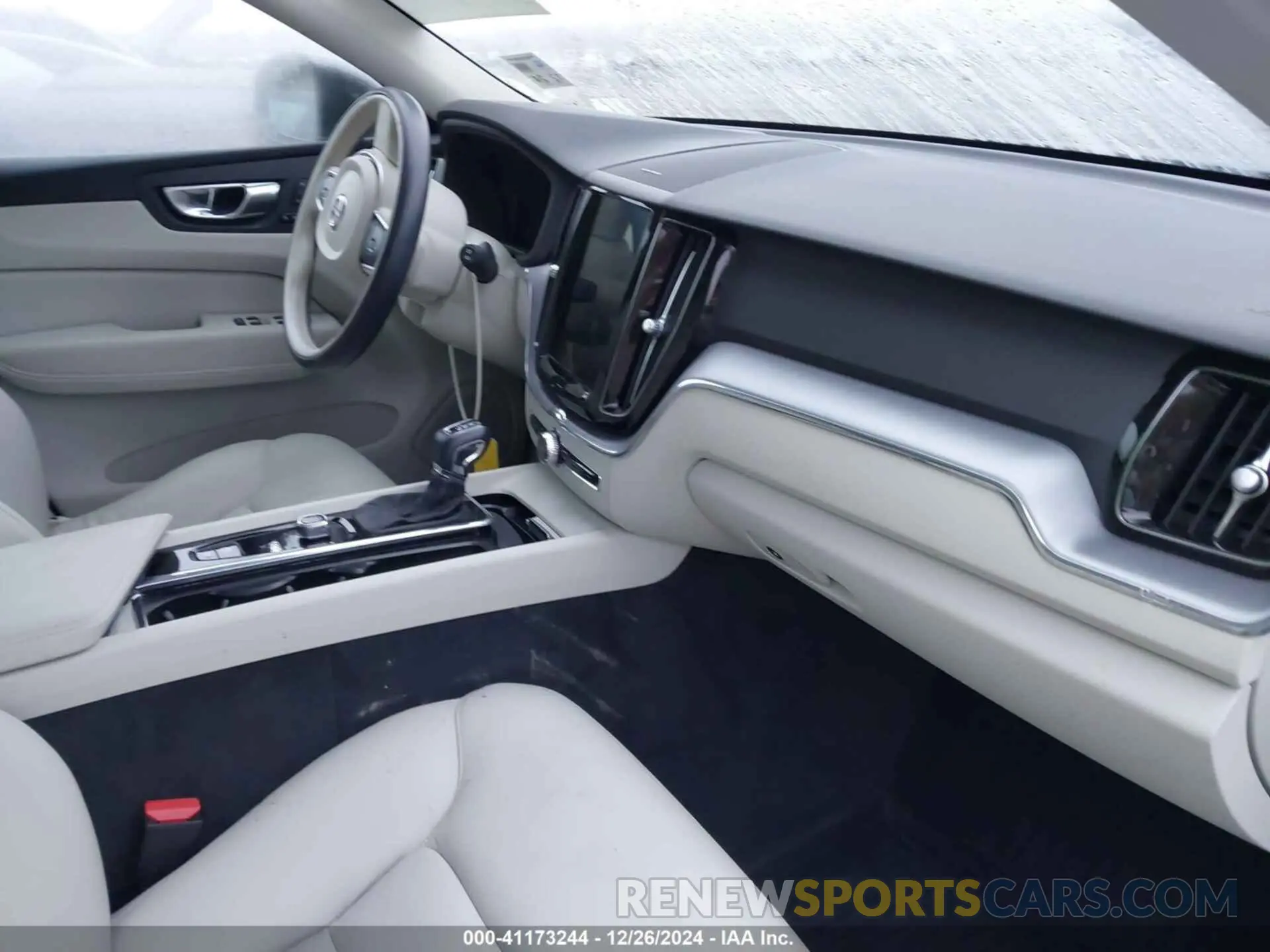 5 Фотография поврежденного автомобиля YV4A22RK0L1534559 VOLVO XC60 2020
