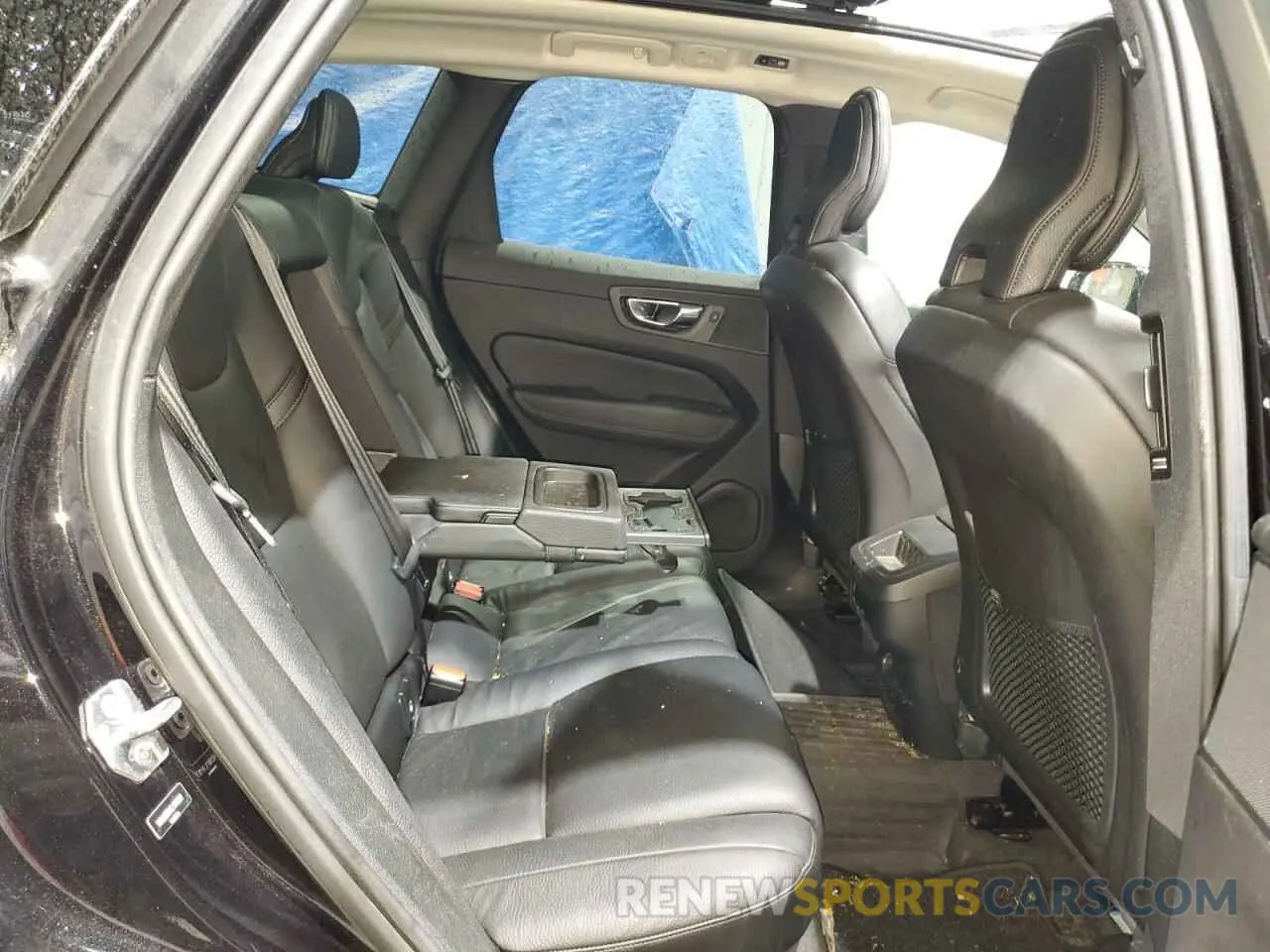 11 Фотография поврежденного автомобиля YV4A22RK1L1411921 VOLVO XC60 2020