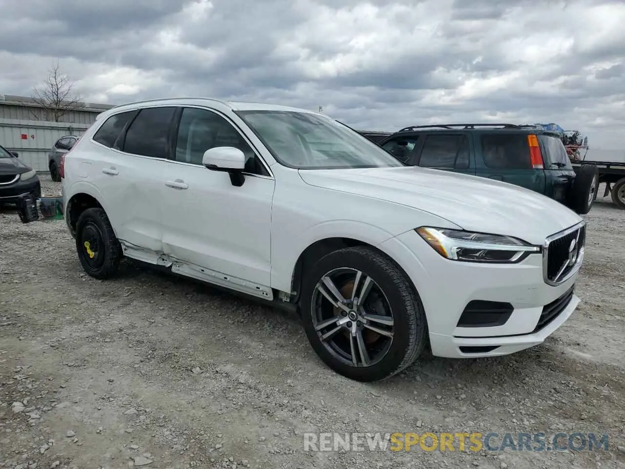 4 Photograph of a damaged car YV4A22RK3L1517321 VOLVO XC60 2020