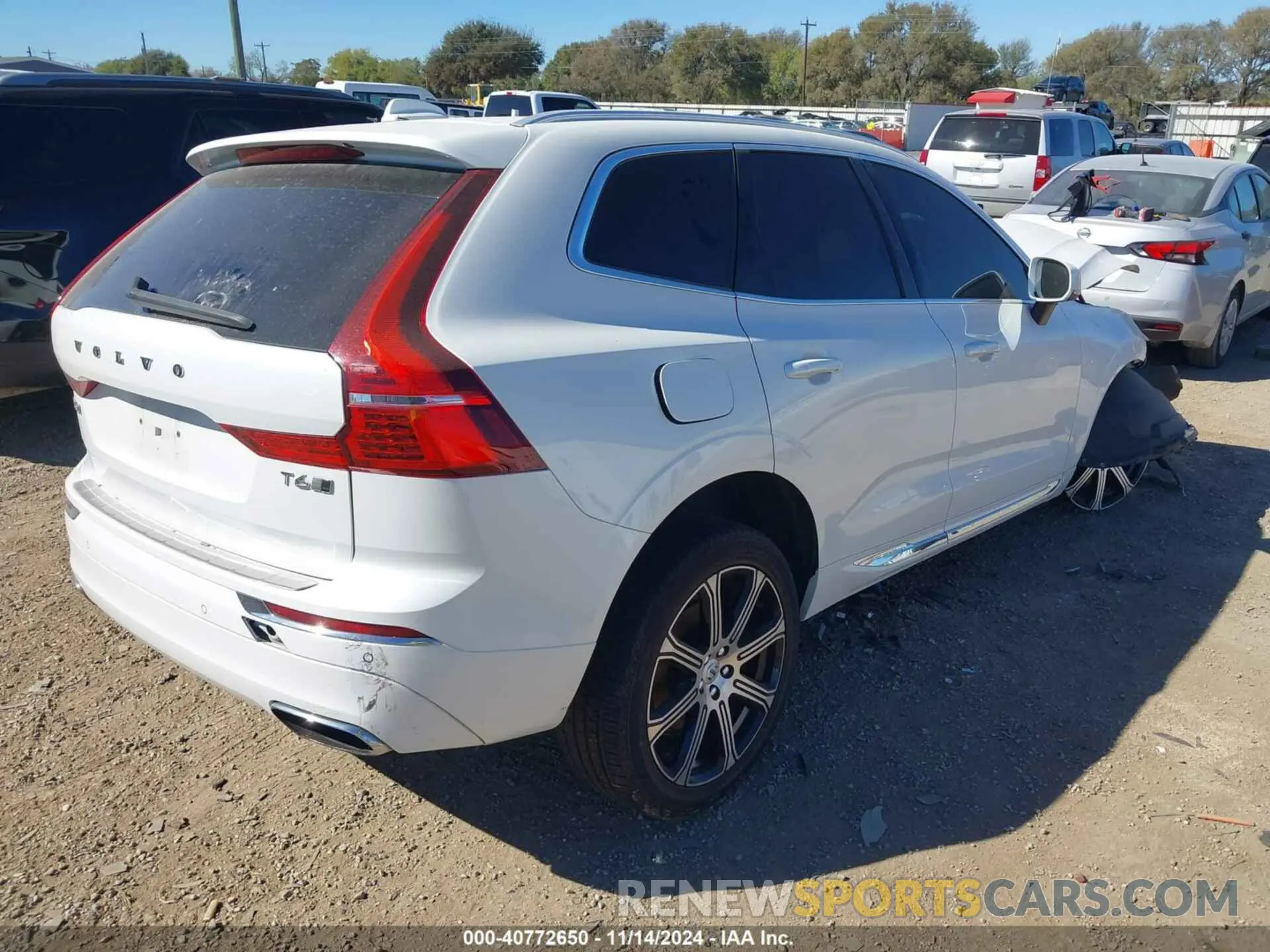 4 Photograph of a damaged car YV4A22RL1L1601582 VOLVO XC60 2020