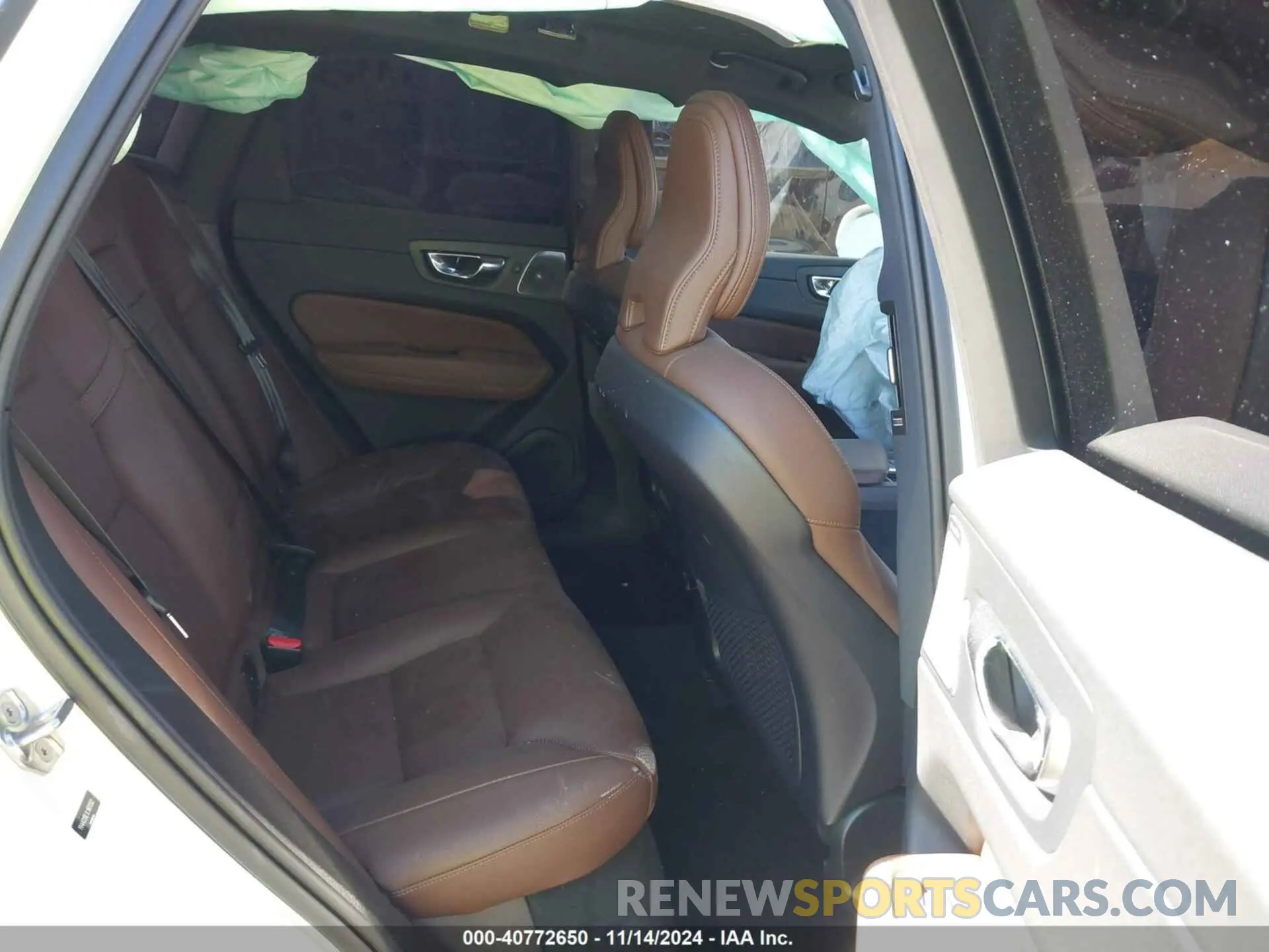 8 Photograph of a damaged car YV4A22RL1L1601582 VOLVO XC60 2020