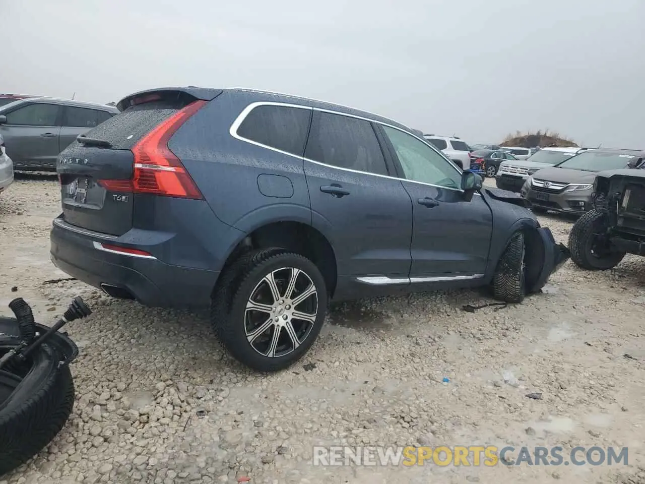 3 Photograph of a damaged car YV4A22RL4L1548621 VOLVO XC60 2020