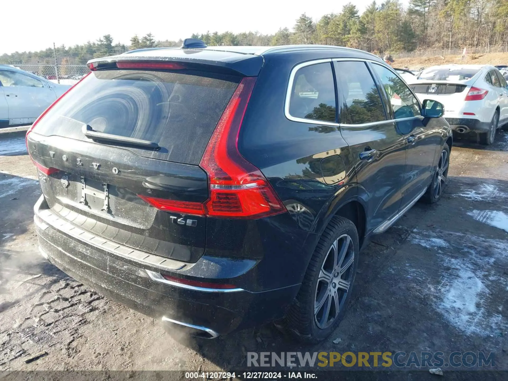 4 Photograph of a damaged car YV4A22RL5L1526367 VOLVO XC60 2020