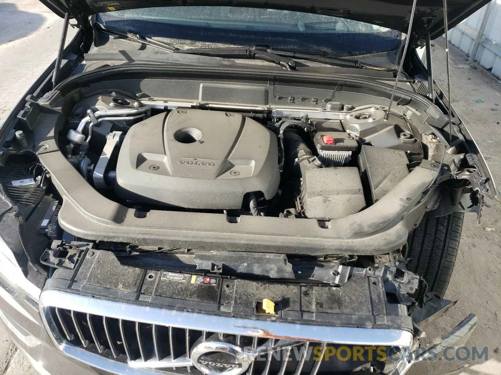 7 Photograph of a damaged car YV4A22RL9L1587673 VOLVO XC60 2020