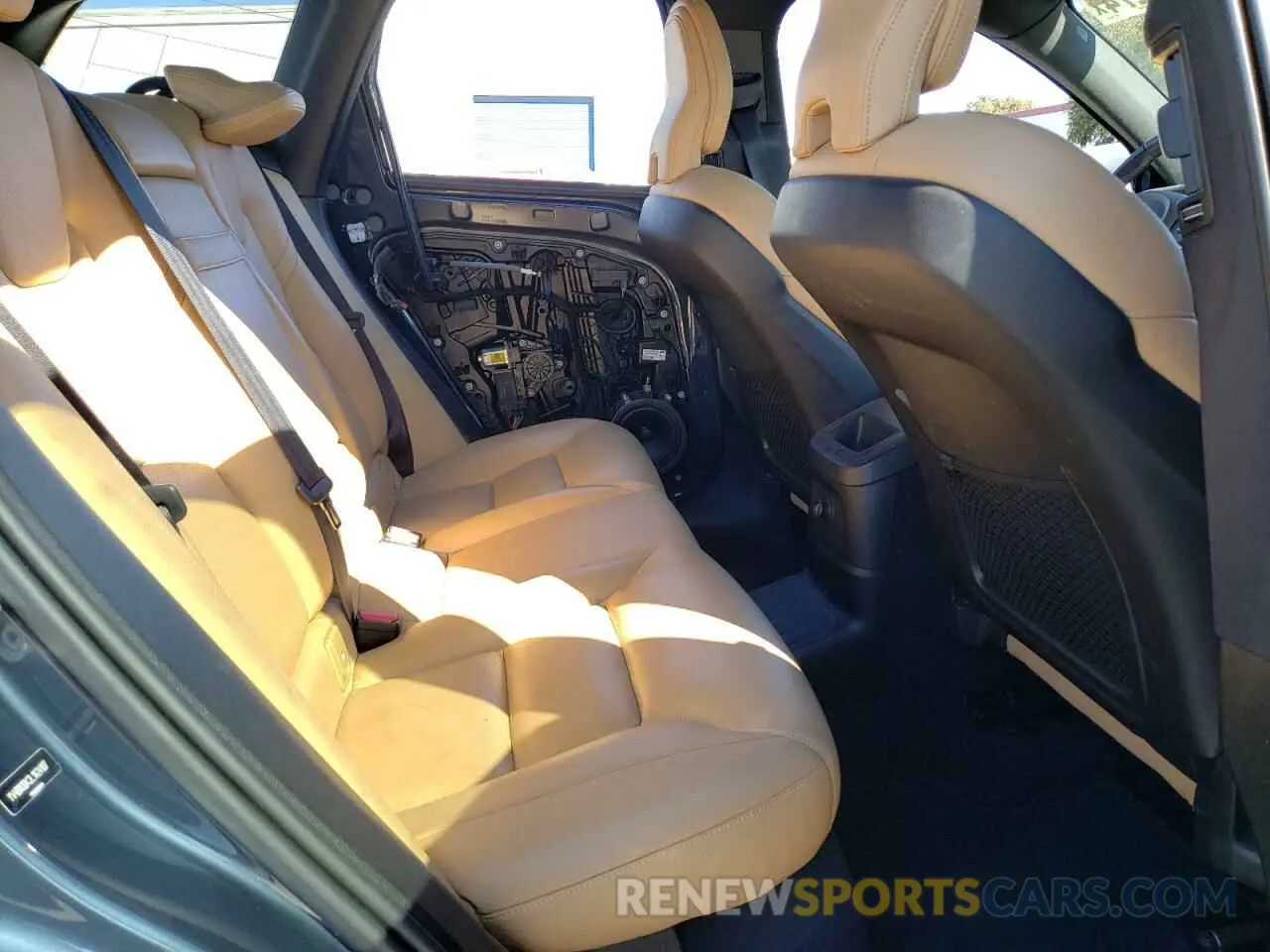 10 Фотография поврежденного автомобиля YV4BR0DK2L1424107 VOLVO XC60 2020